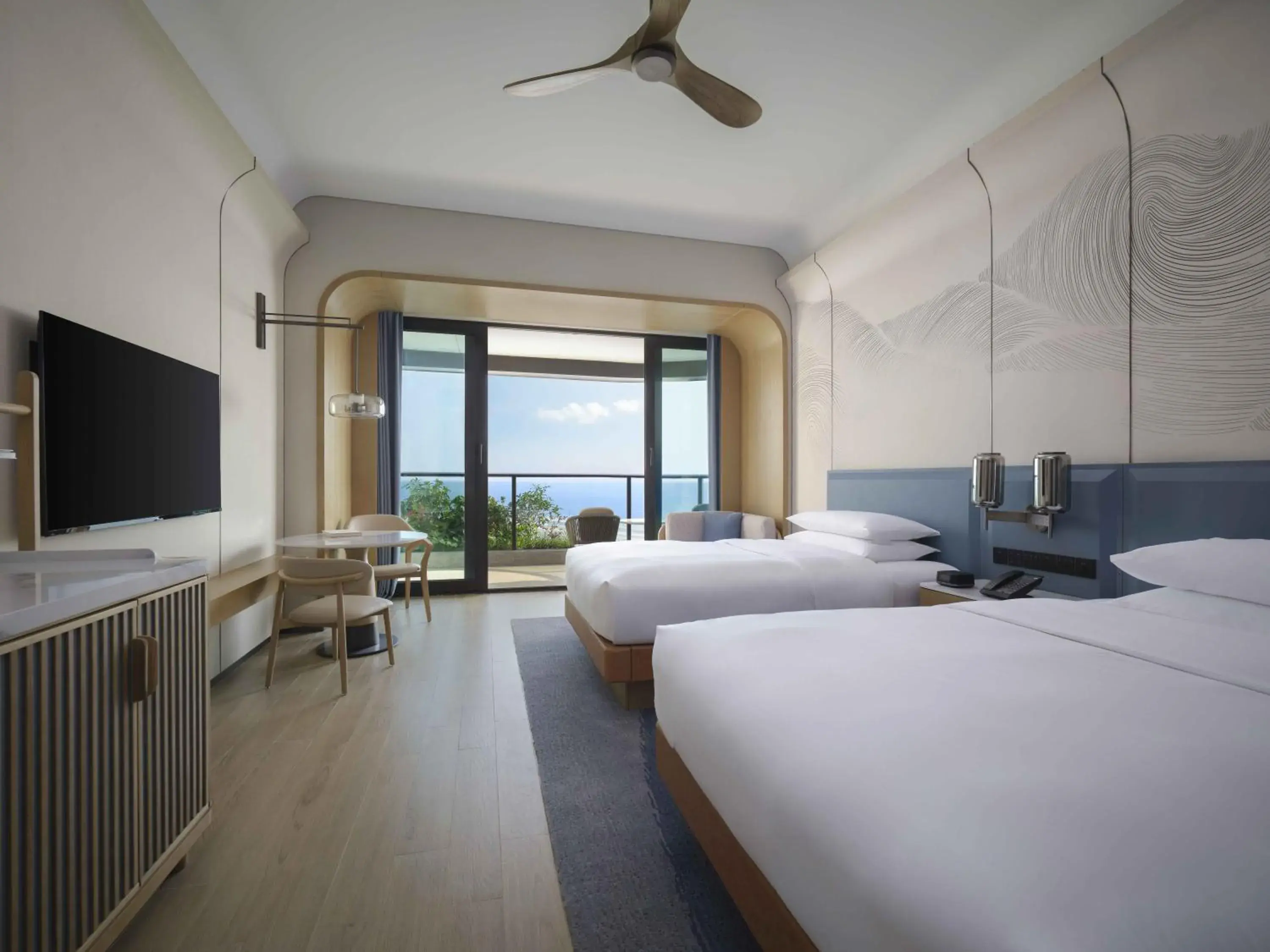 Deluxe Twin Room with Balcony and Ocean View in Beihai Marriott Resort Deluxe Twin Room with Balcony and Ocean View in Beihai Marriott Resort