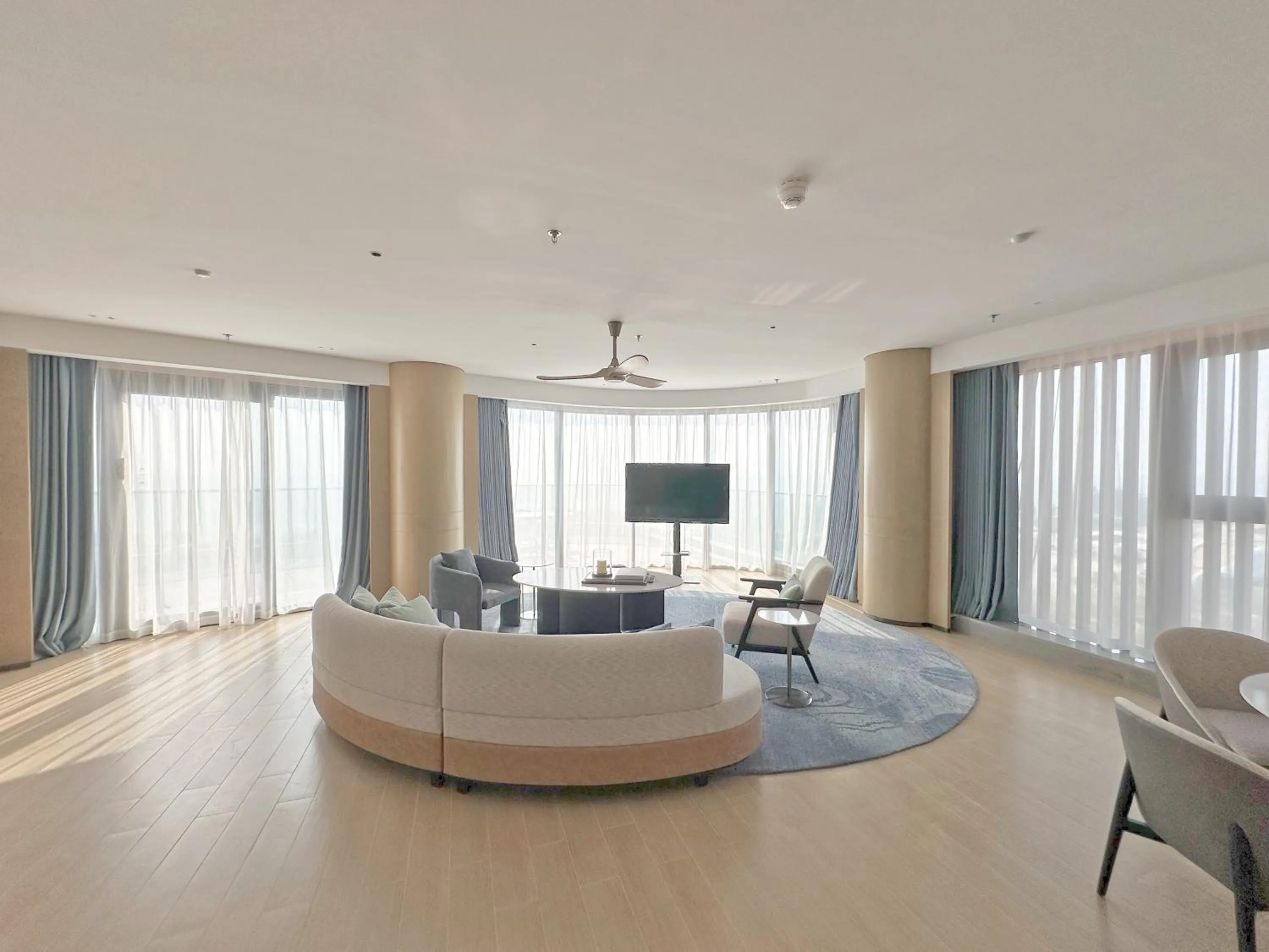 Living room in Beihai Marriott Resort