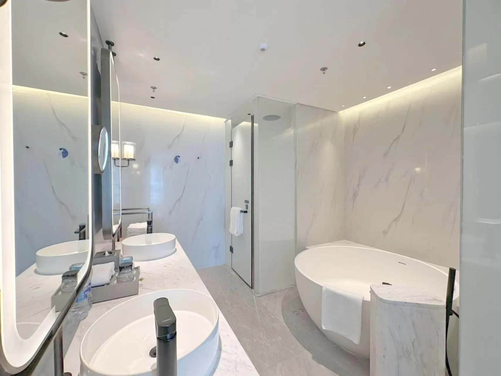 Toilet in Beihai Marriott Resort