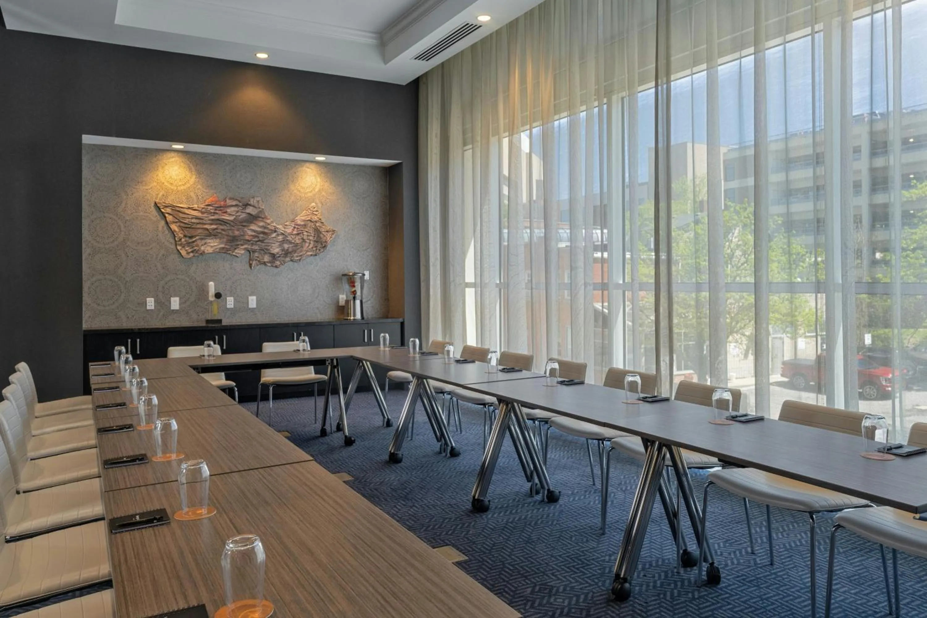 Meeting/conference room in The Vanguard Ann Arbor, Autograph Collection