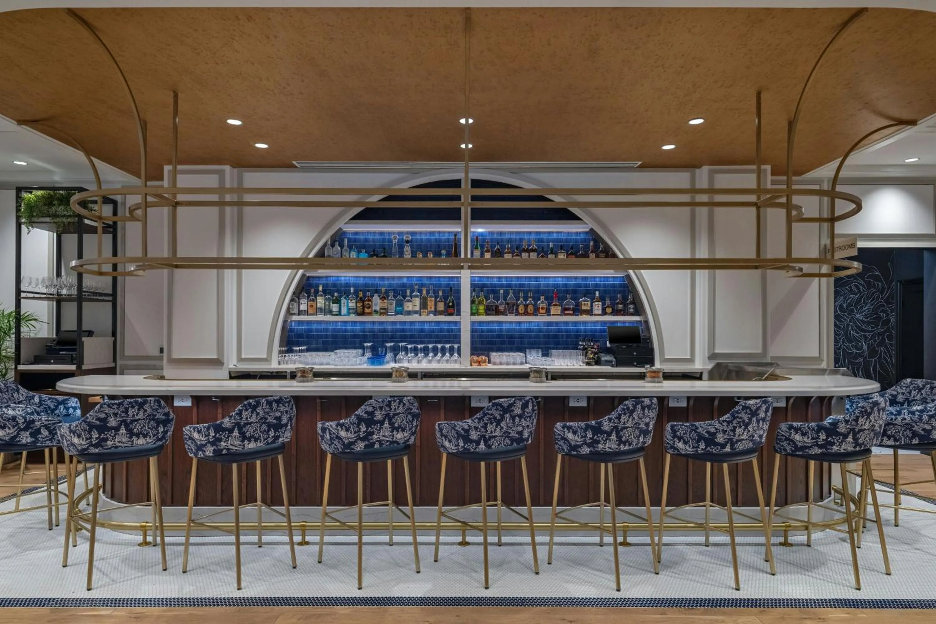 Lounge or bar in The Vanguard Ann Arbor, Autograph Collection