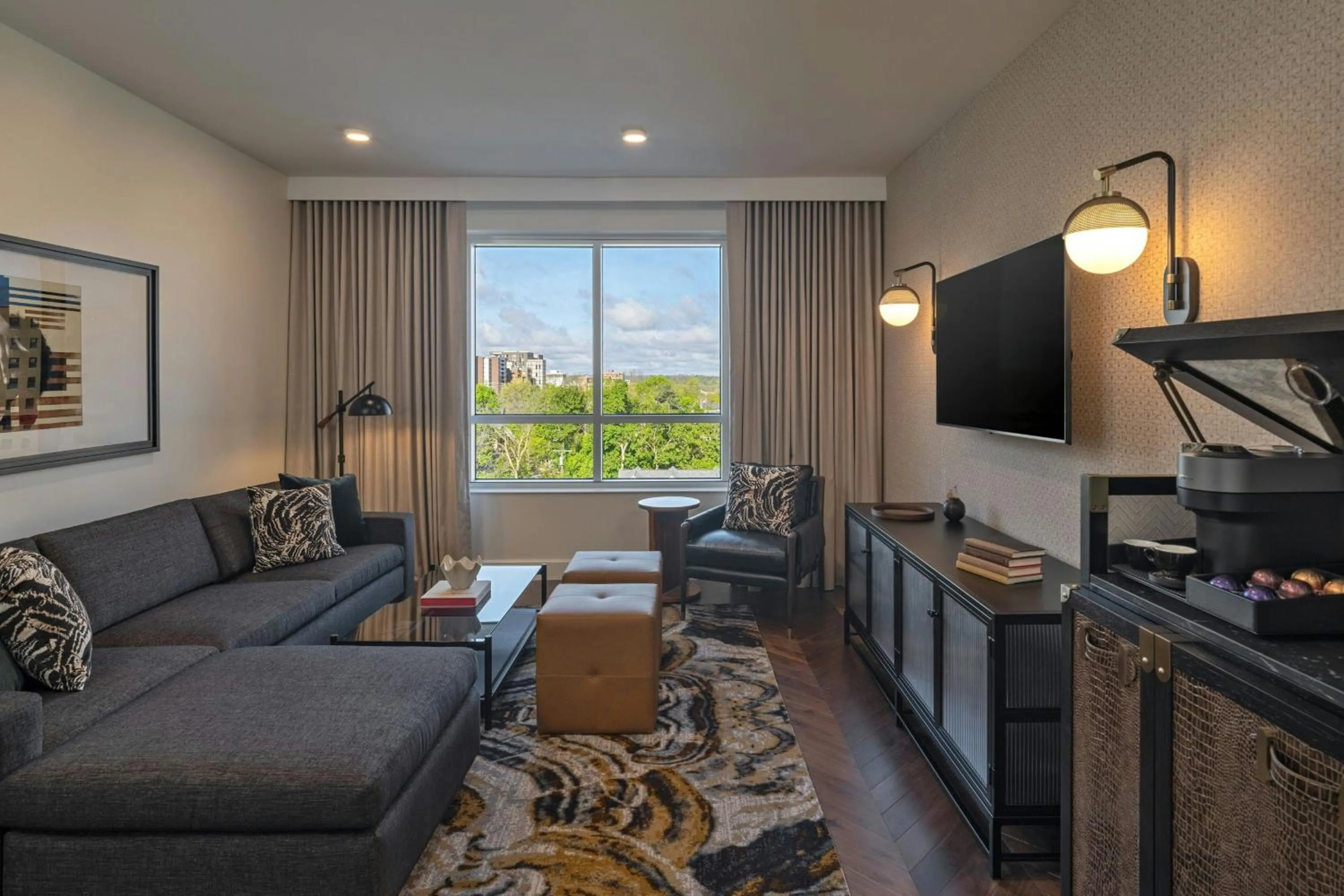 Photo of the whole room in The Vanguard Ann Arbor, Autograph Collection