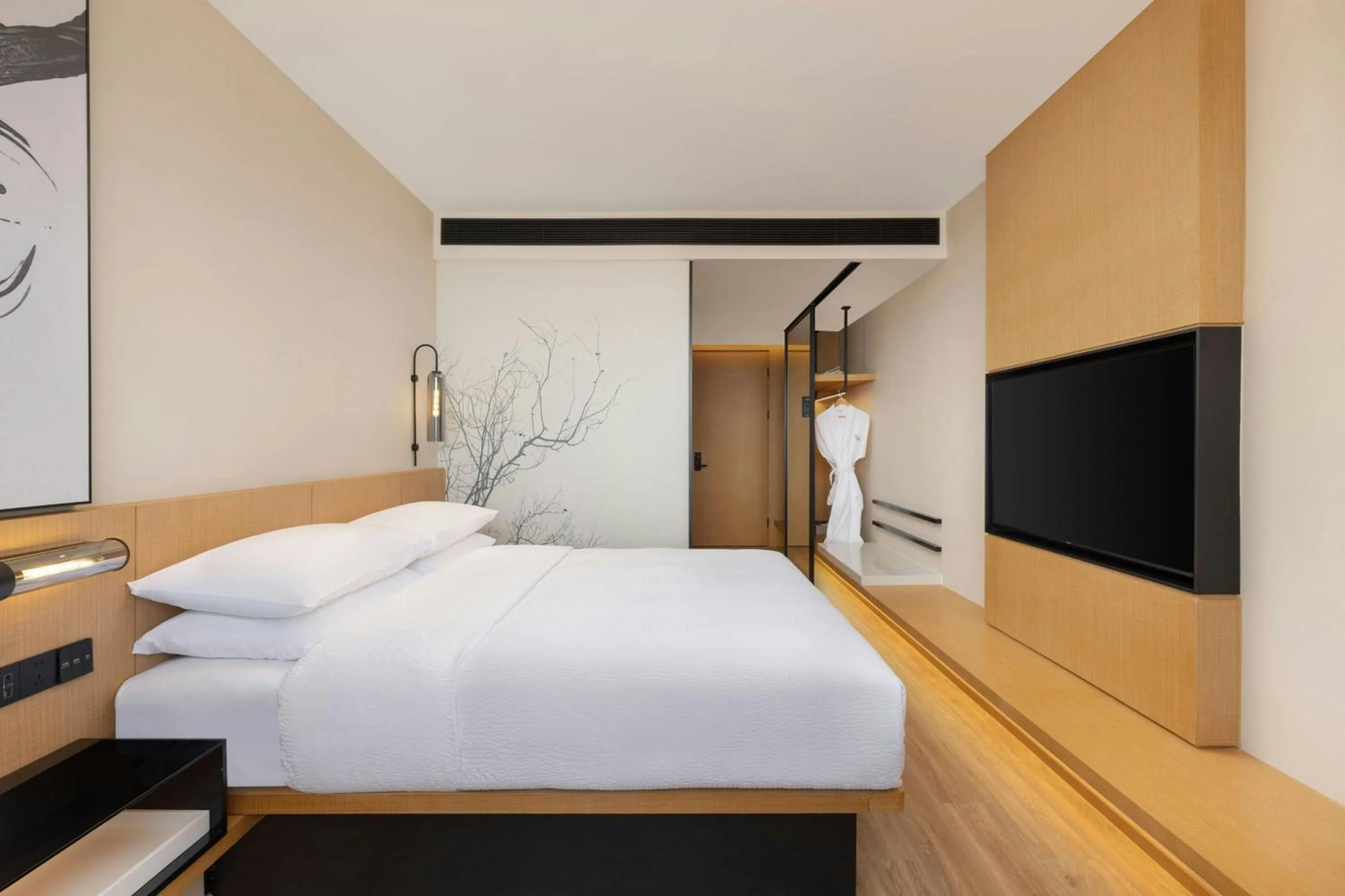 Photo of the whole room, Bed in Fairfield by Marriott Hangzhou Yuhang