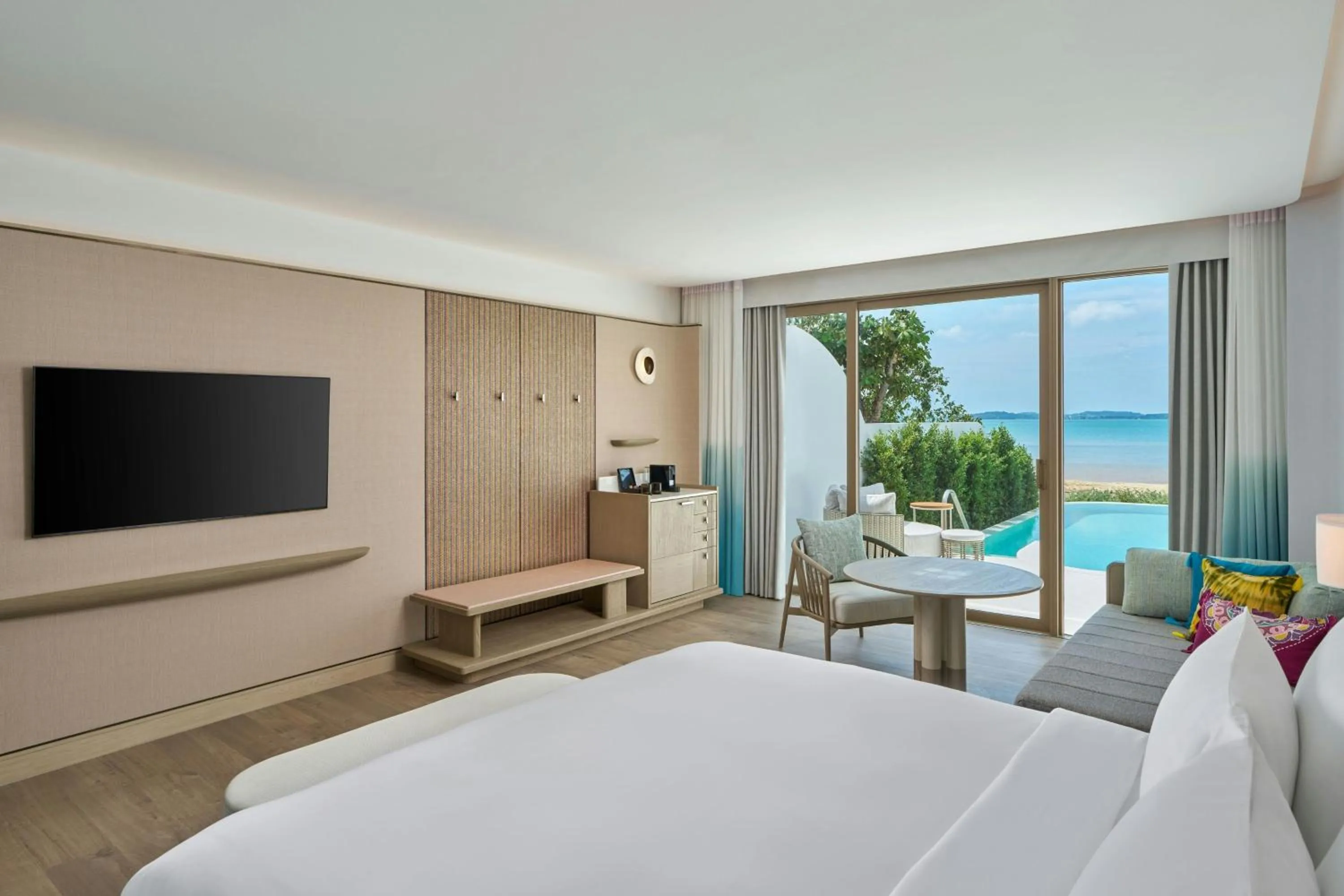Swimming pool, Bed in Veranda Resort Phuket, Autograph Collection