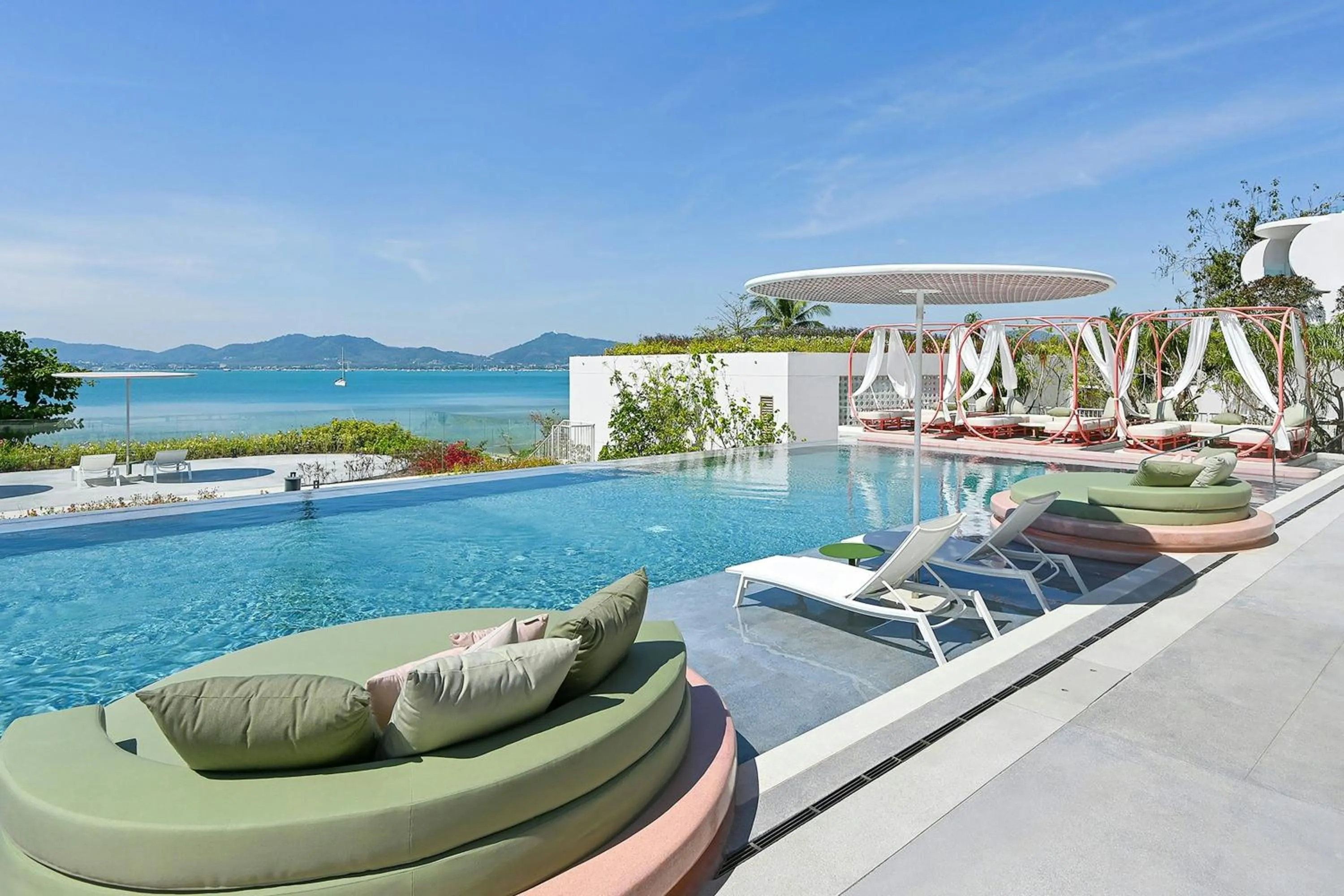 Swimming pool in Veranda Resort Phuket, Autograph Collection