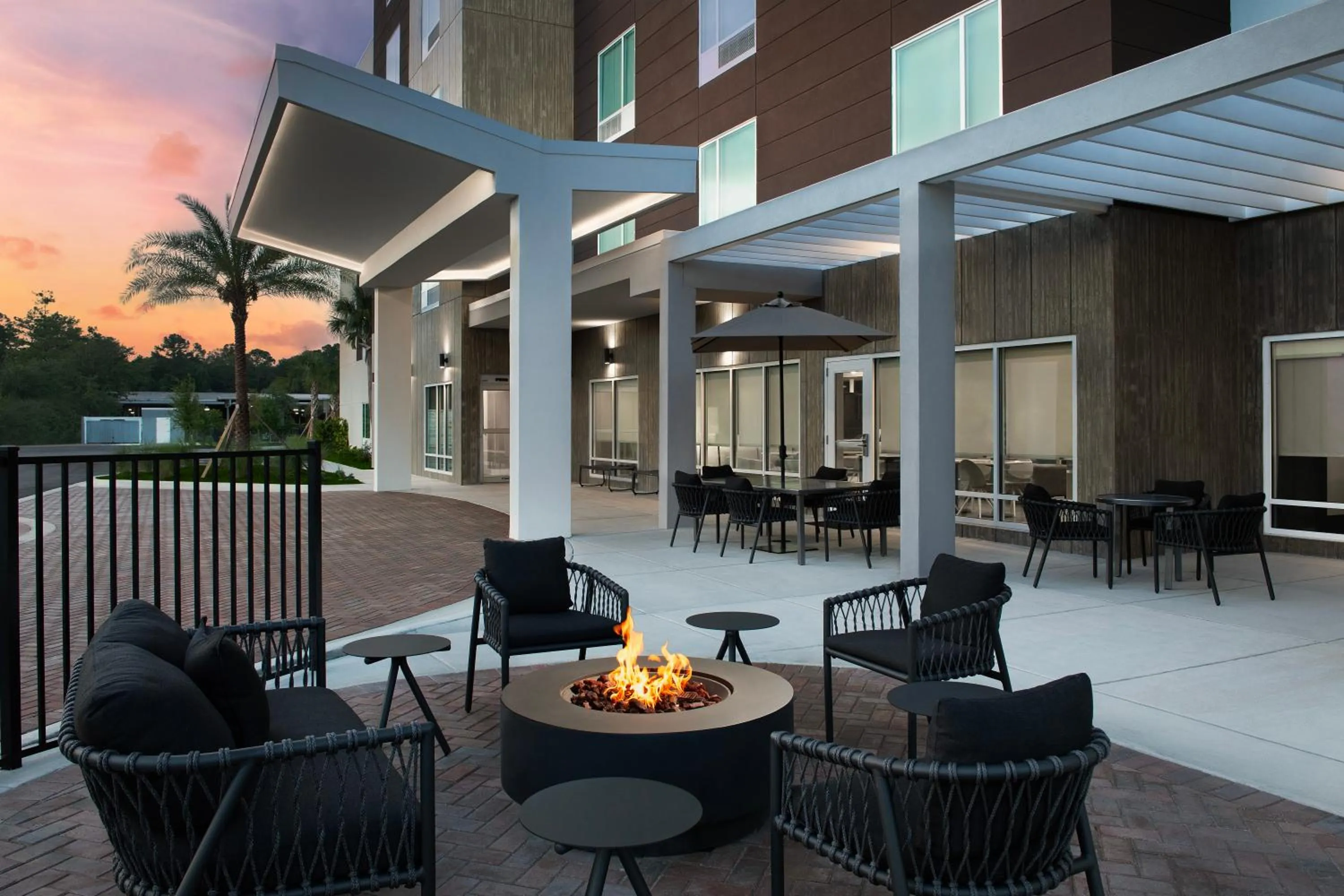 Patio in TownePlace Suites By Marriott Lake City