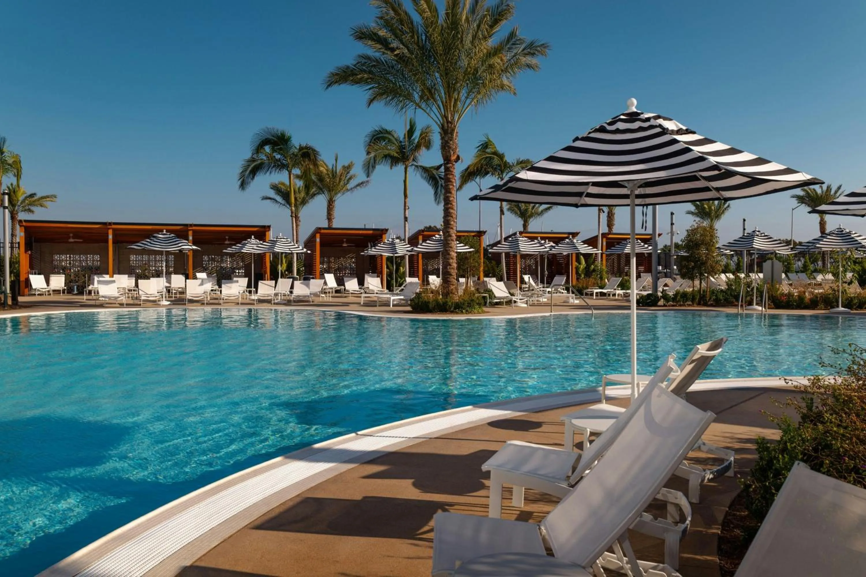 Swimming pool in Gaylord Pacific Resort & Convention Center