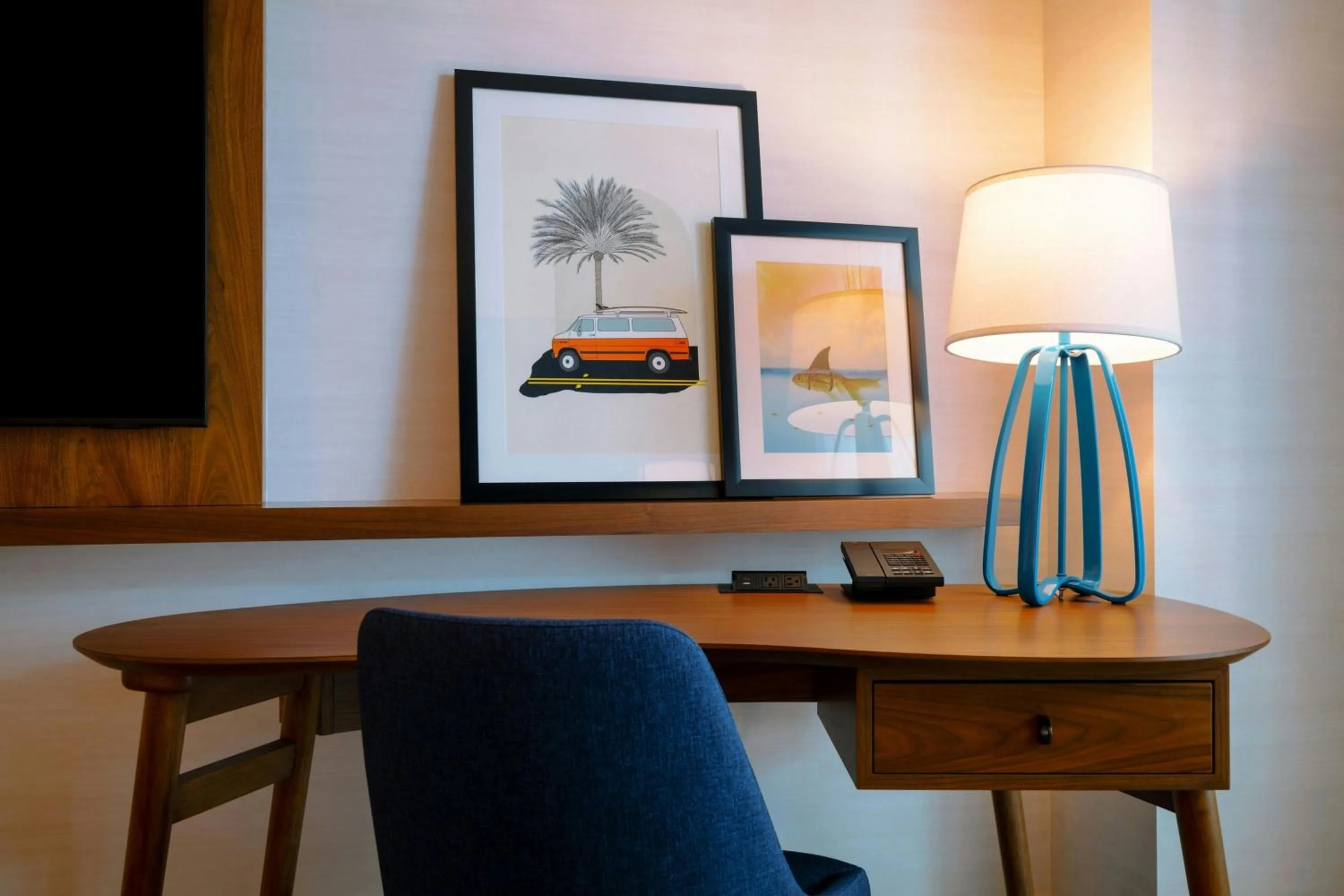 King Room with Balcony and Sofa Bed - Marina View in Gaylord Pacific Resort & Convention Center