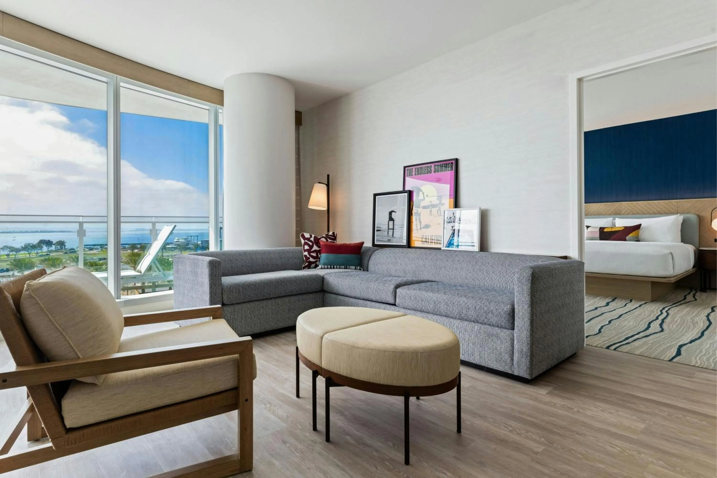 Living room in Gaylord Pacific Resort & Convention Center