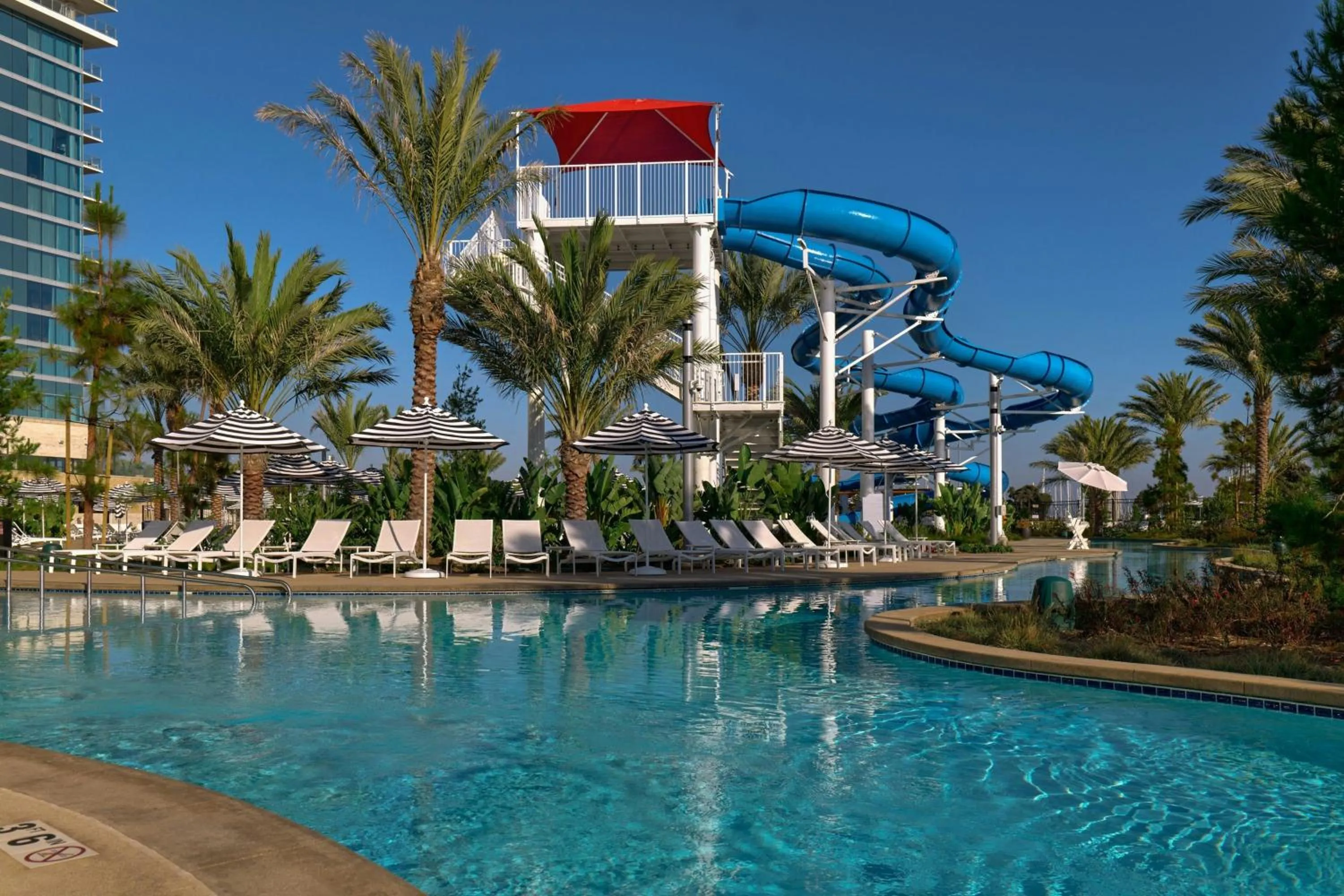 Swimming pool in Gaylord Pacific Resort & Convention Center