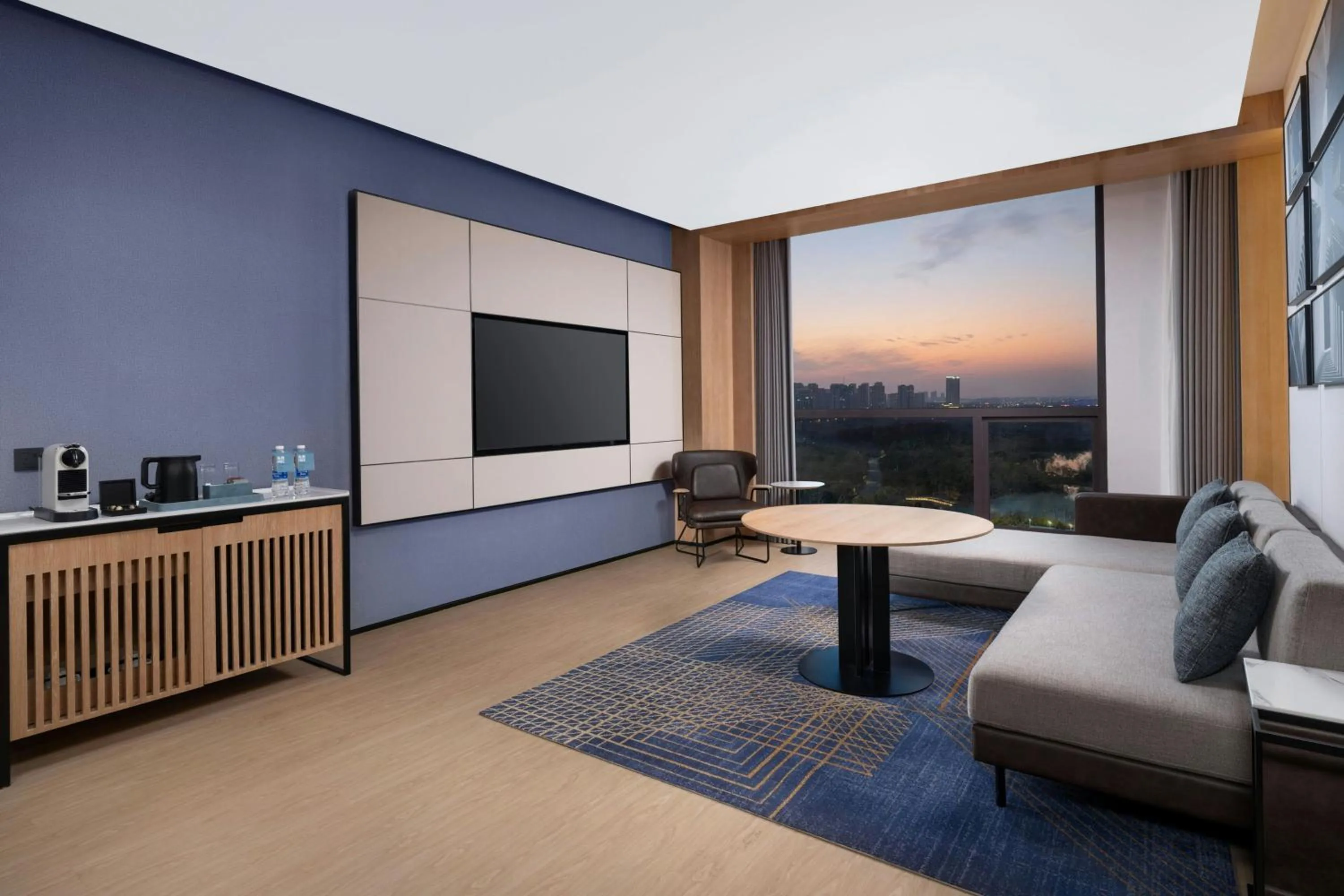 Bedroom in Four Points by Sheraton Yancheng, Jianhu