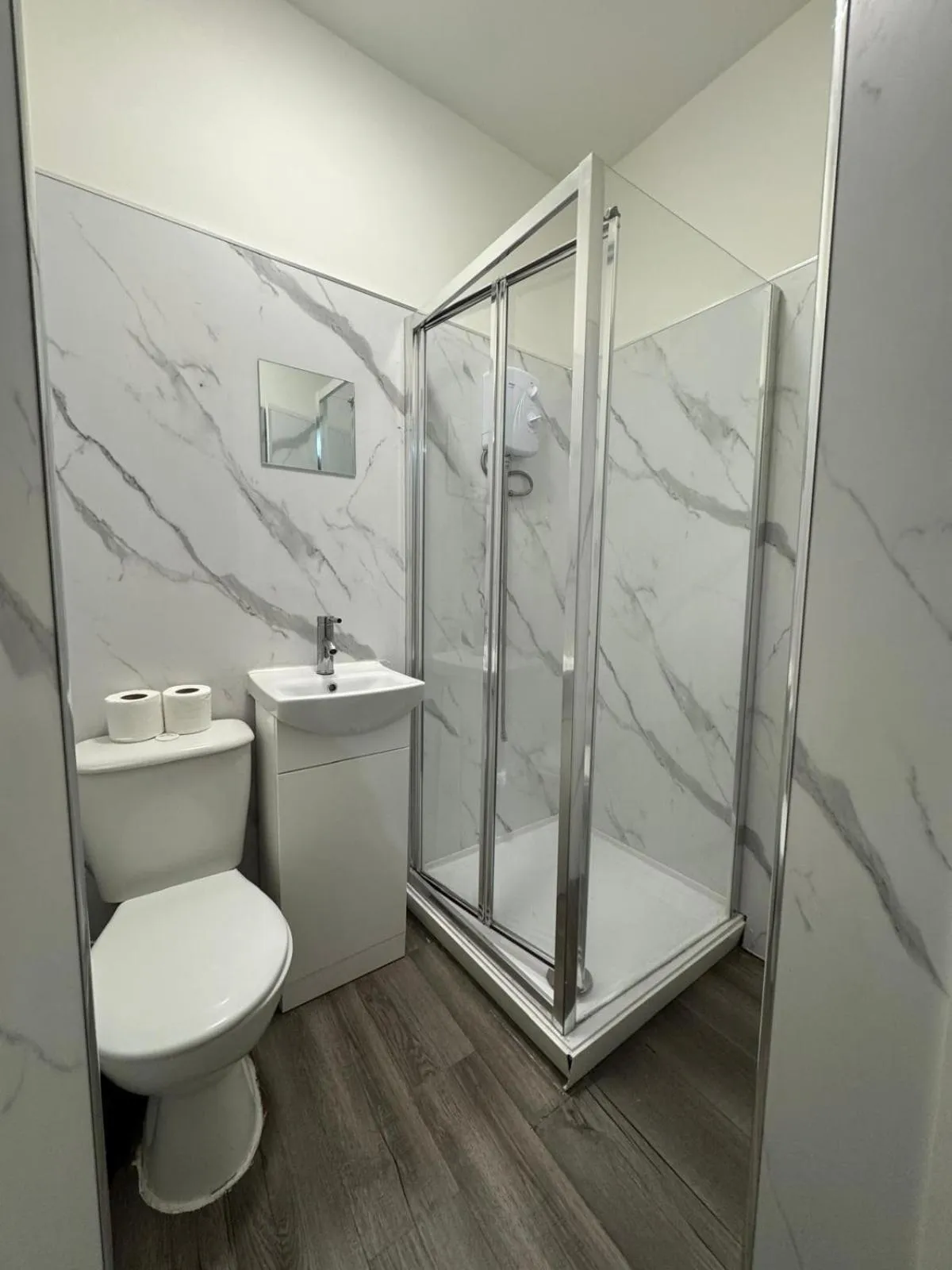 Bathroom in Weaste Hotel, West Manchester Hotel