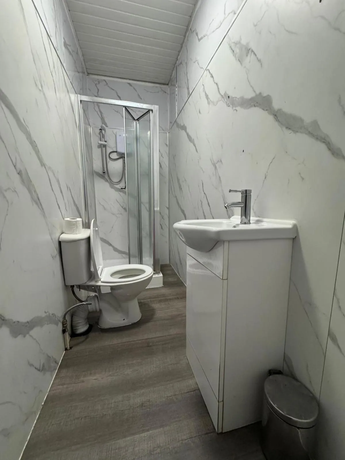 Bathroom in Weaste Hotel, West Manchester Hotel