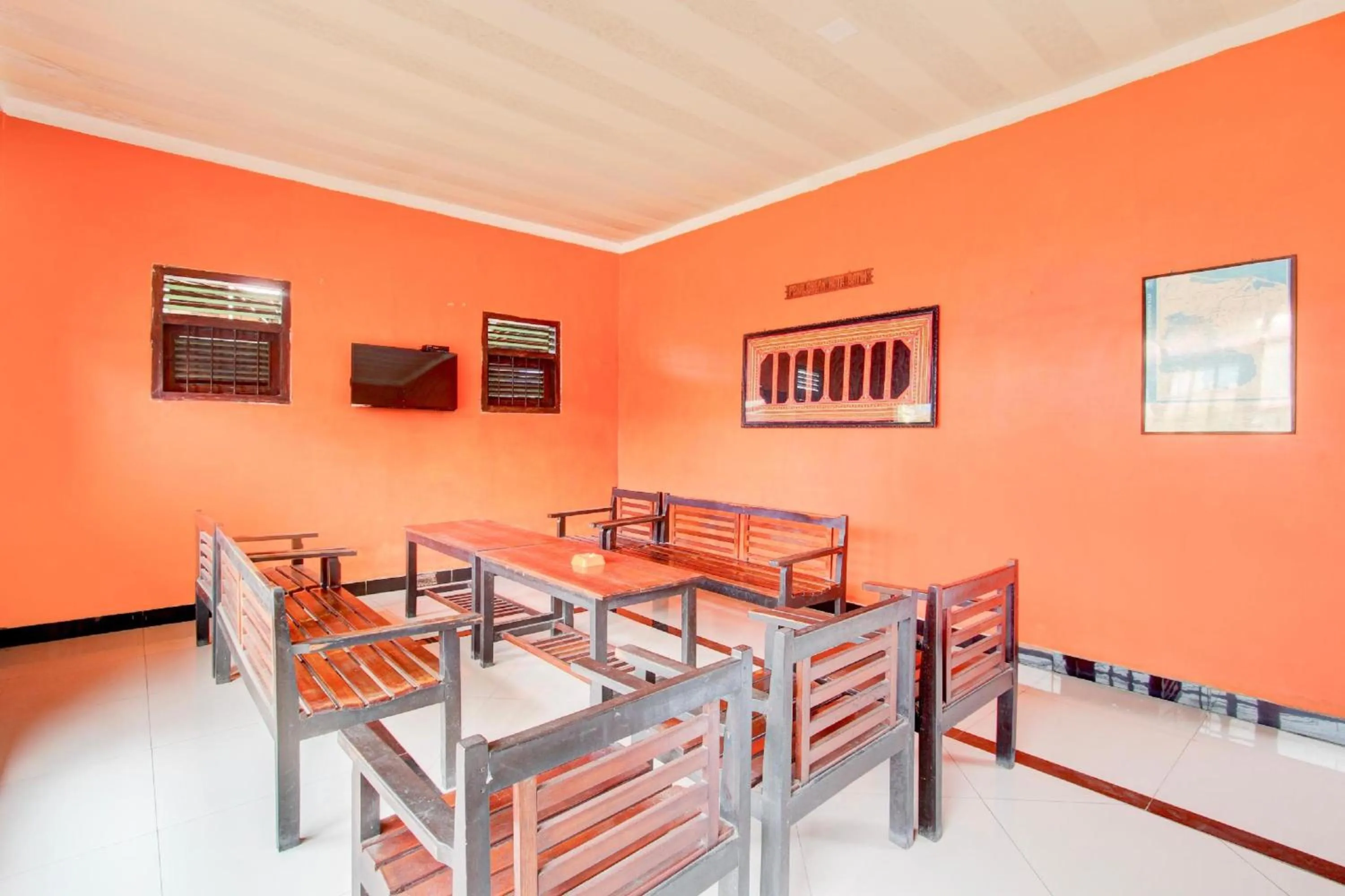 Lobby or reception in Collection O Stasiun Pekalongan Near Stasiun Kereta Api Formerly Hotel Indah