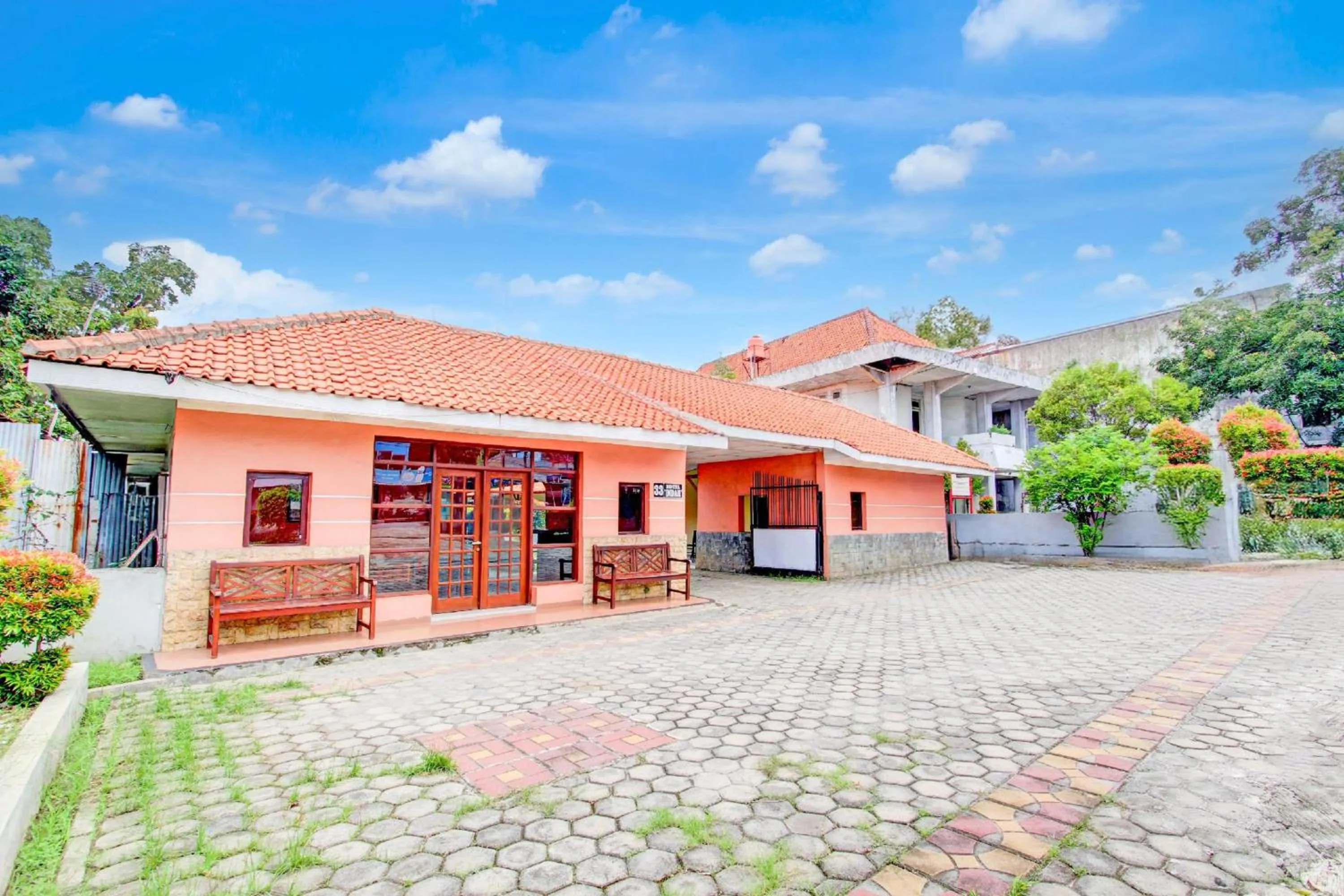 Neighbourhood in Collection O Stasiun Pekalongan Near Stasiun Kereta Api Formerly Hotel Indah