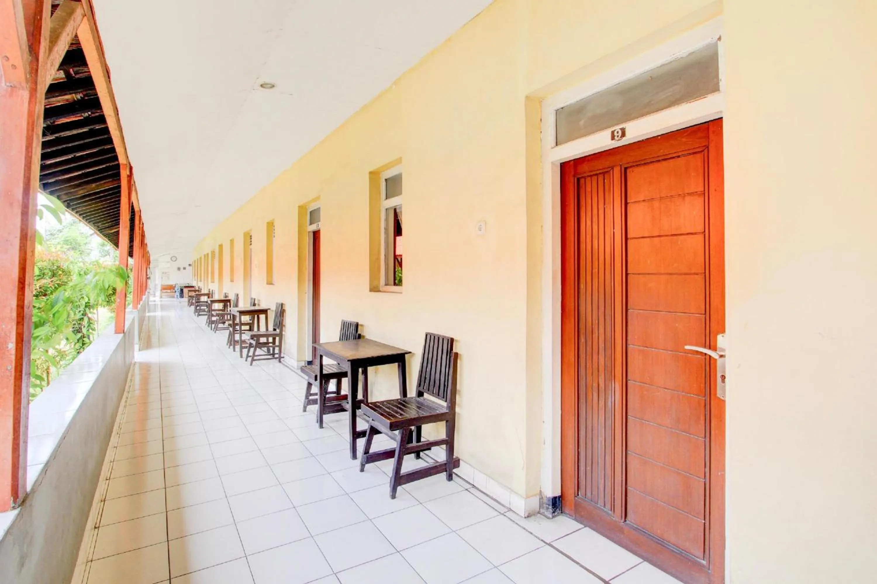 Lobby or reception in Collection O Stasiun Pekalongan Near Stasiun Kereta Api Formerly Hotel Indah