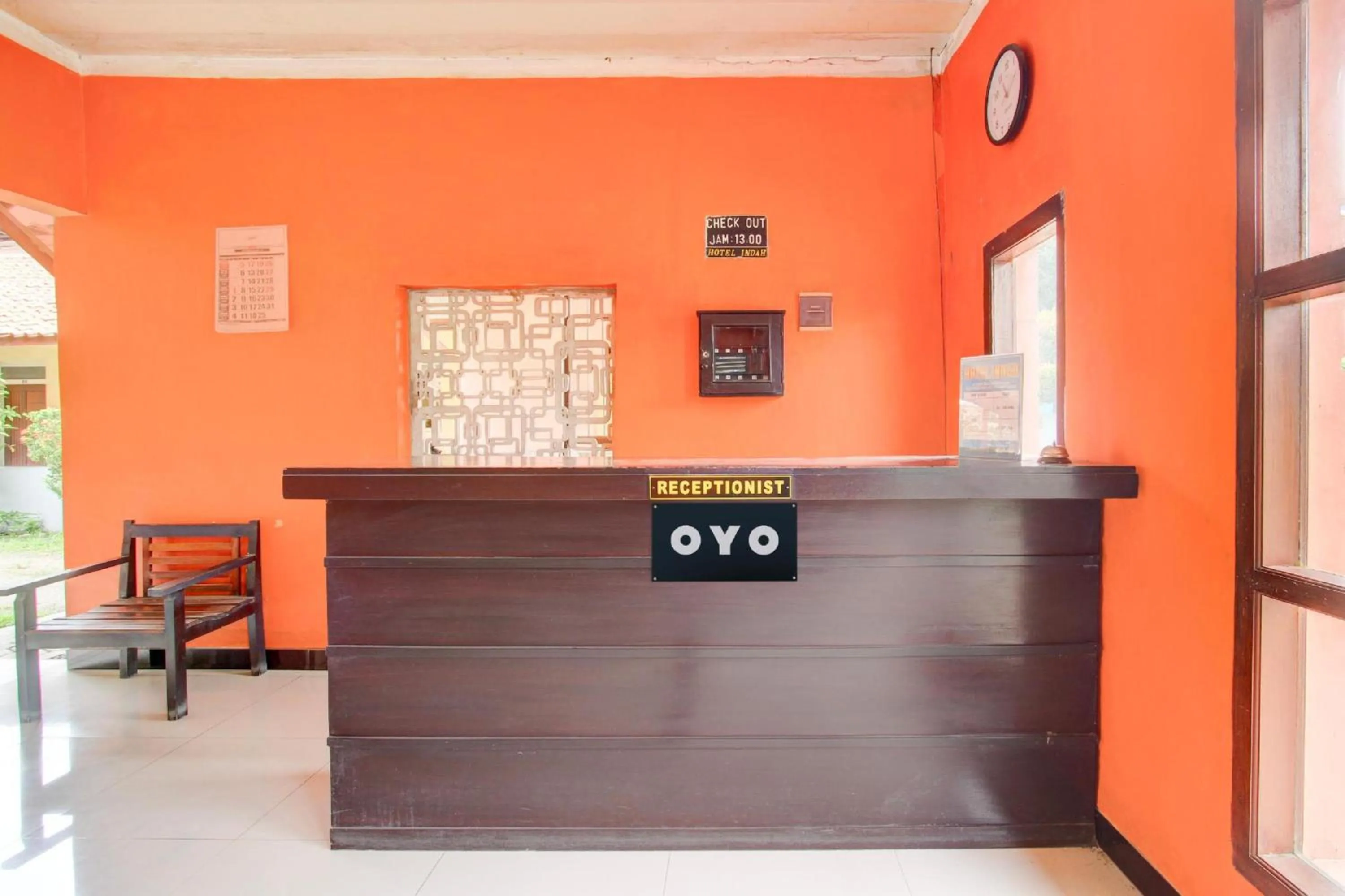 Lobby or reception in Collection O Stasiun Pekalongan Near Stasiun Kereta Api Formerly Hotel Indah