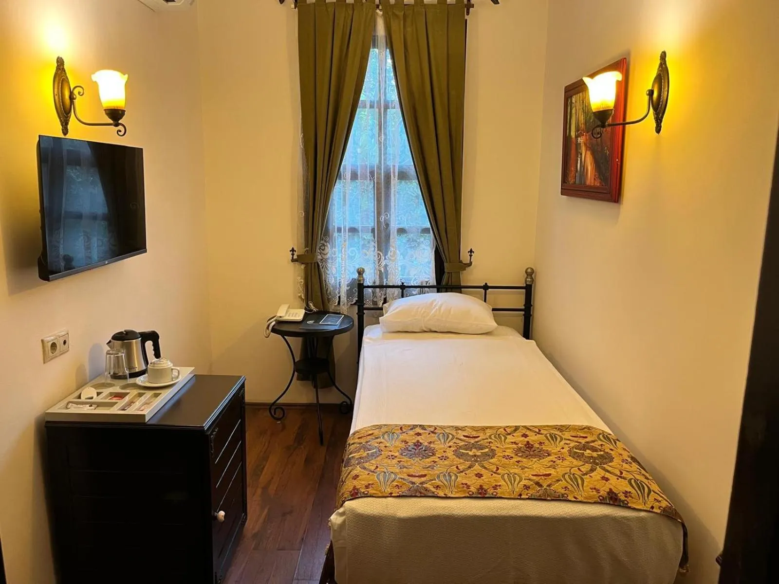 Bed in Morea Kaleiçi-Adults Only