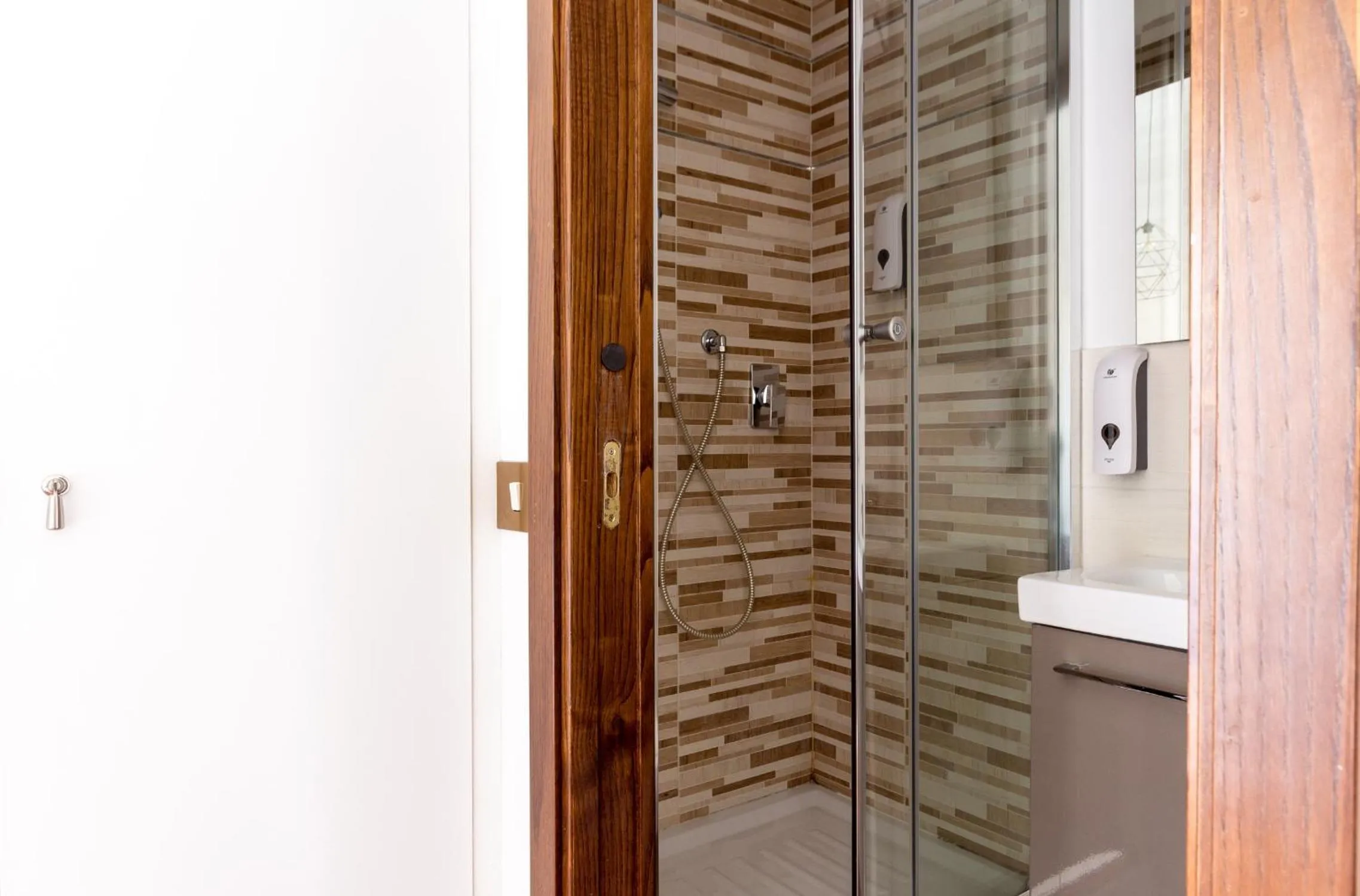 Shower in Torripa Group - Prati