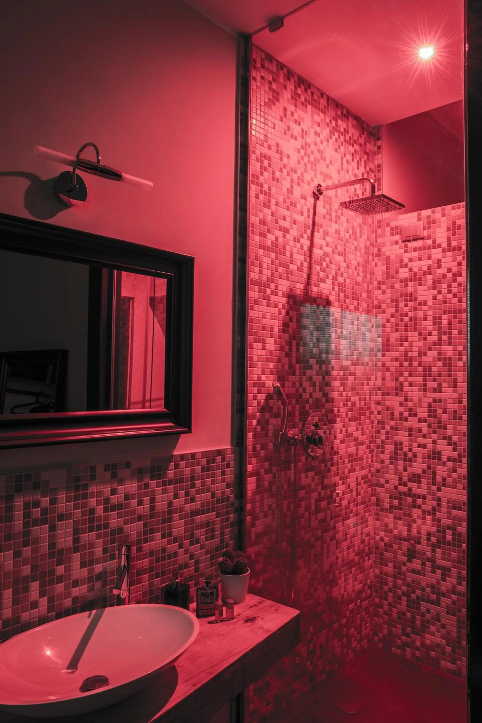 Bathroom in Serendipity Rooms