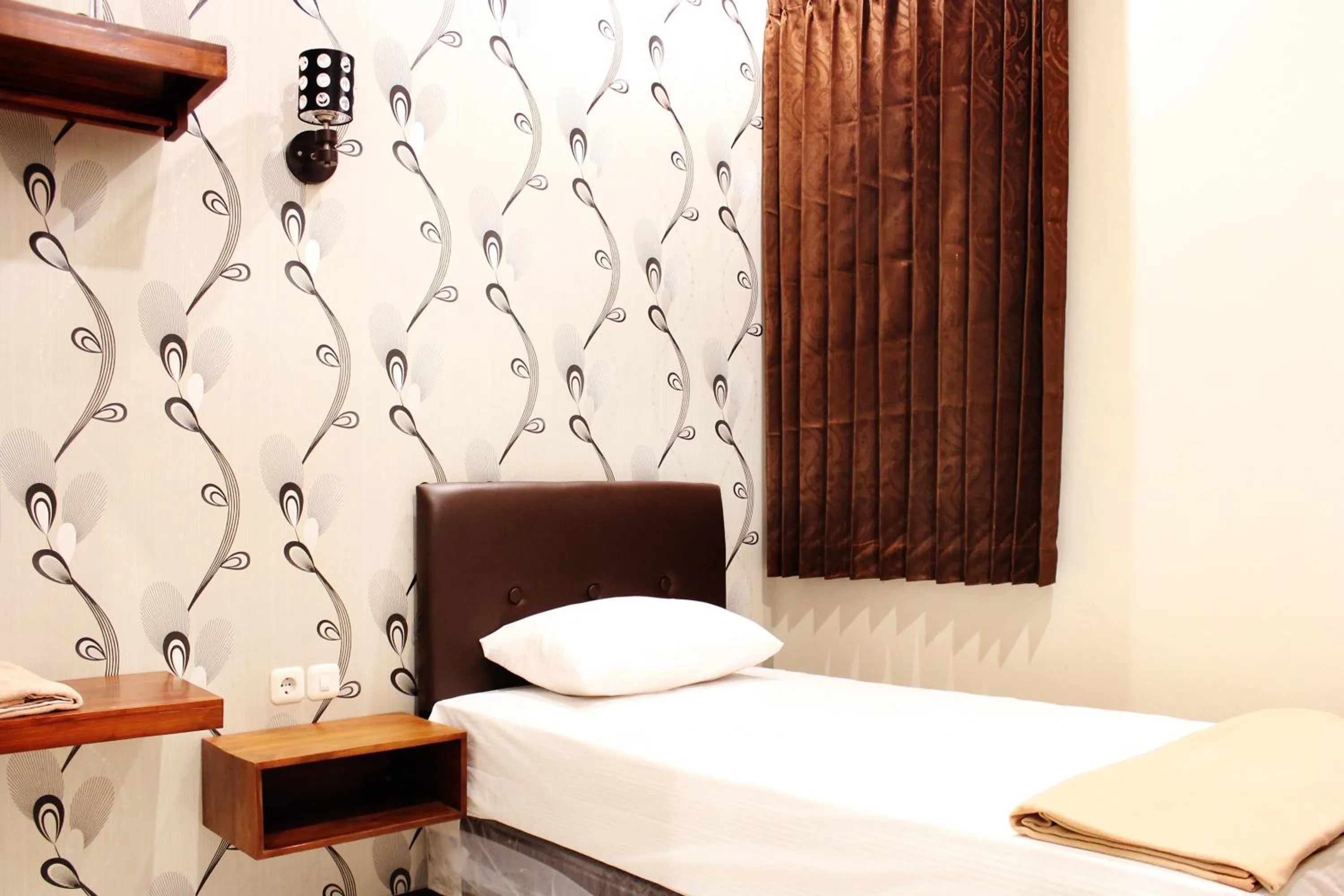 Bedroom, Bed in House of Dharmawan