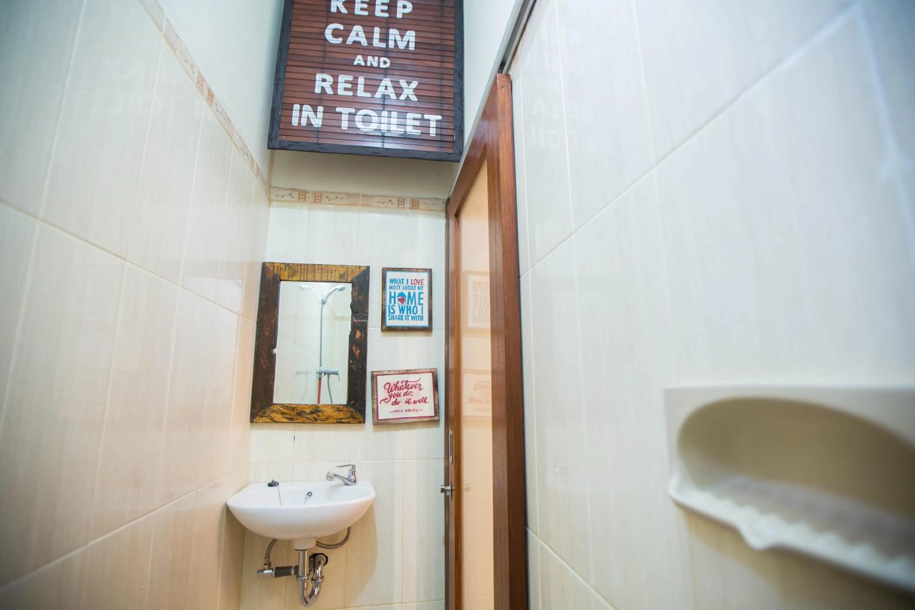 Bathroom in Wingsu Guest House