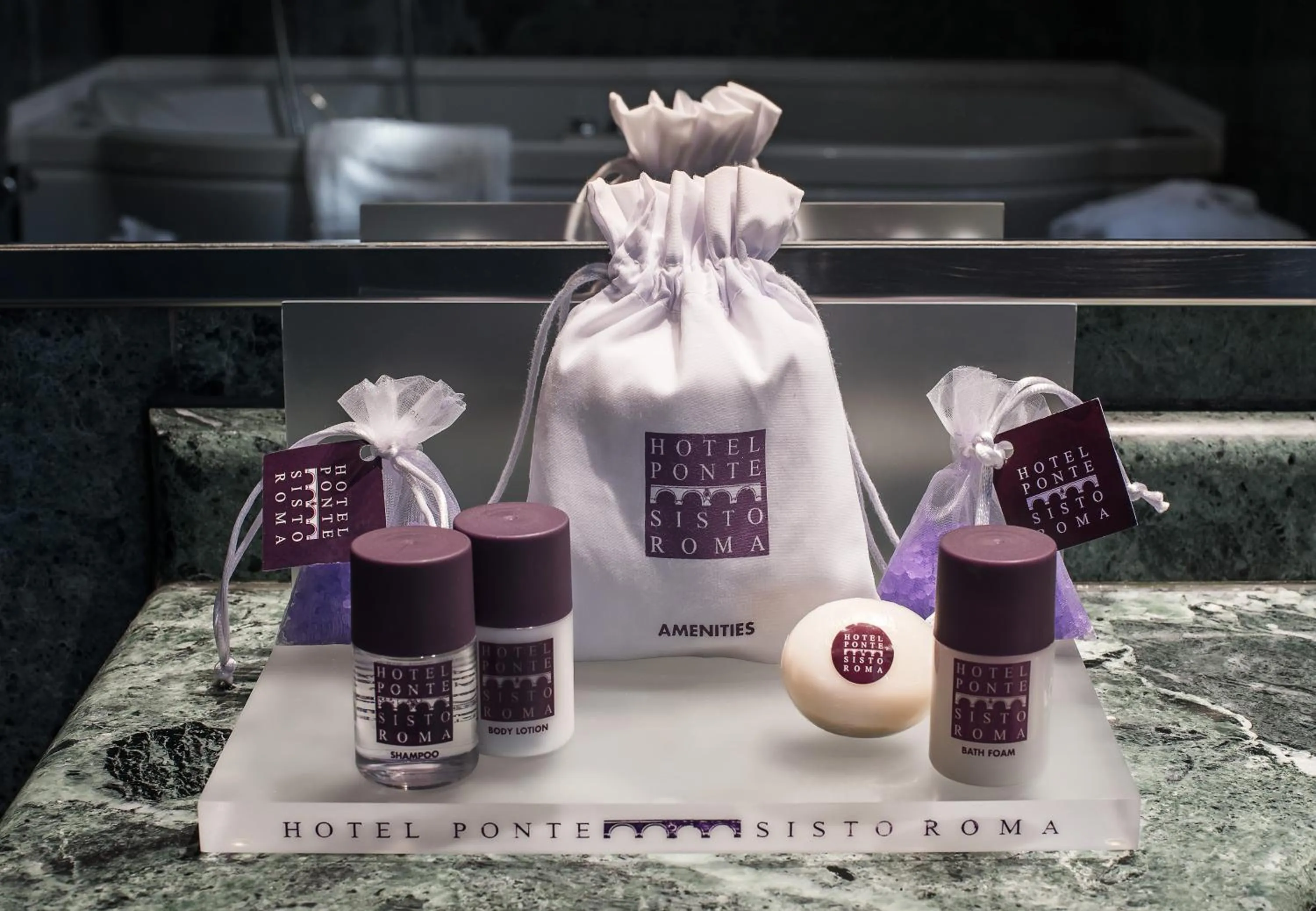 Bathroom in Hotel Ponte Sisto