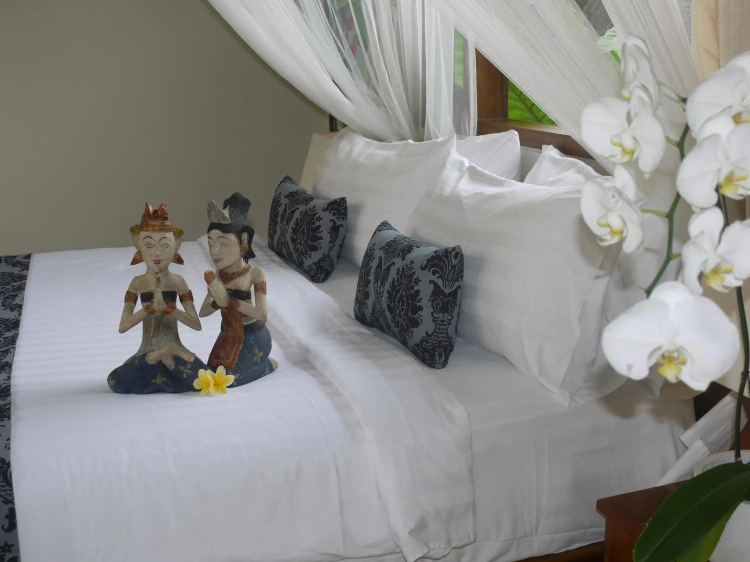 Decorative detail, Bed in Rumah Dadong