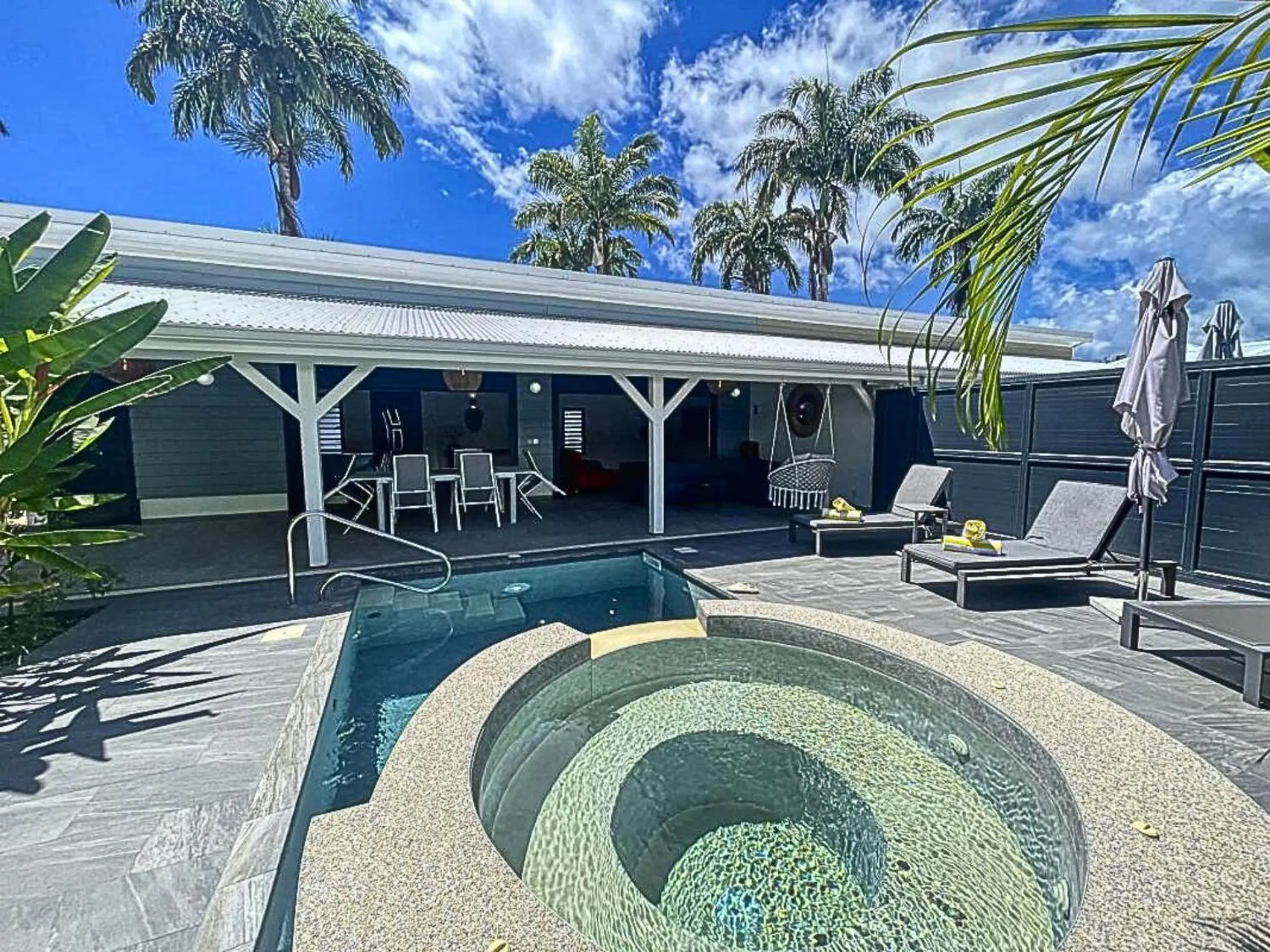 Patio in Majesty Palm Hôtel