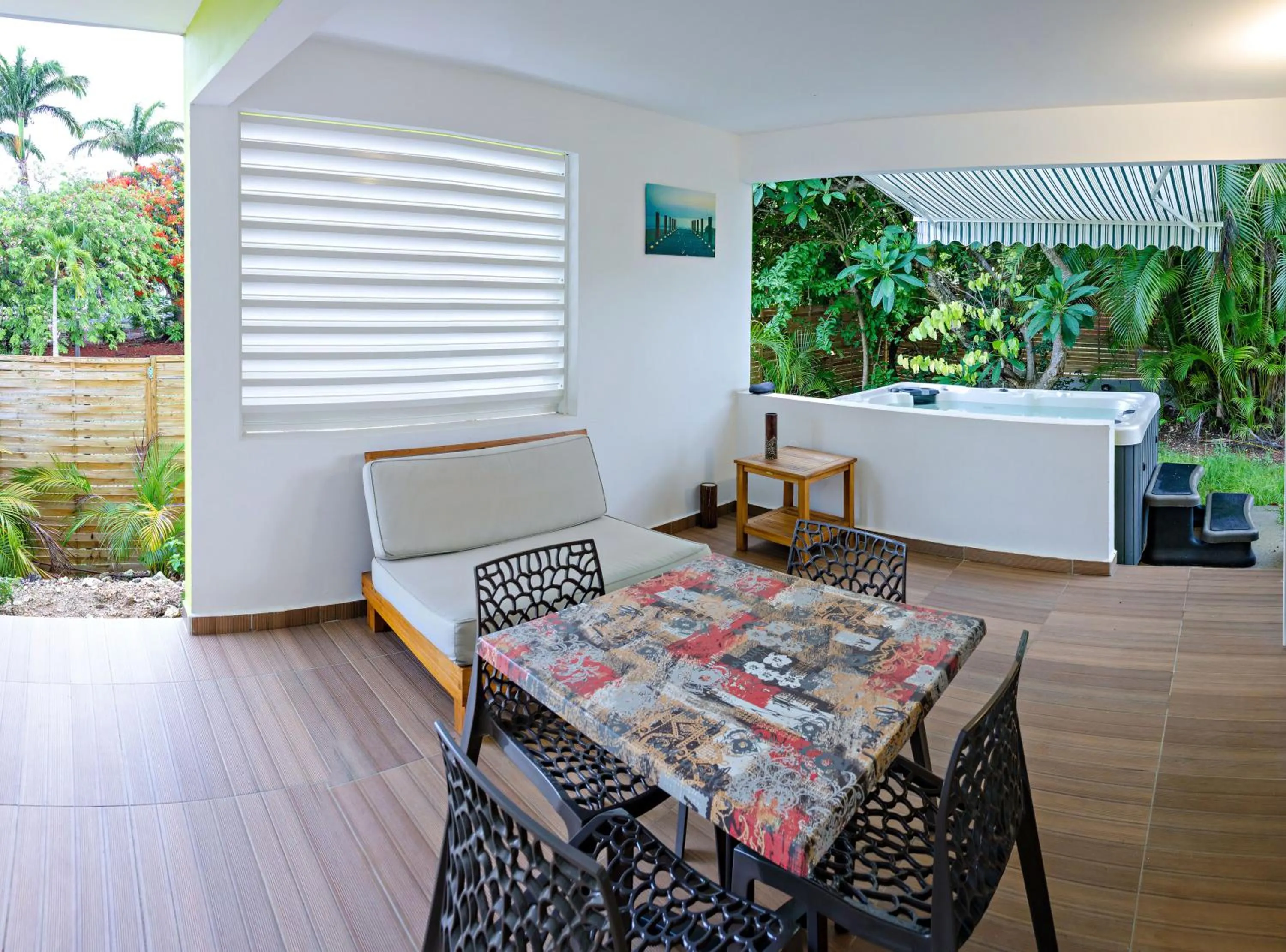 Patio in Majesty Palm Hôtel