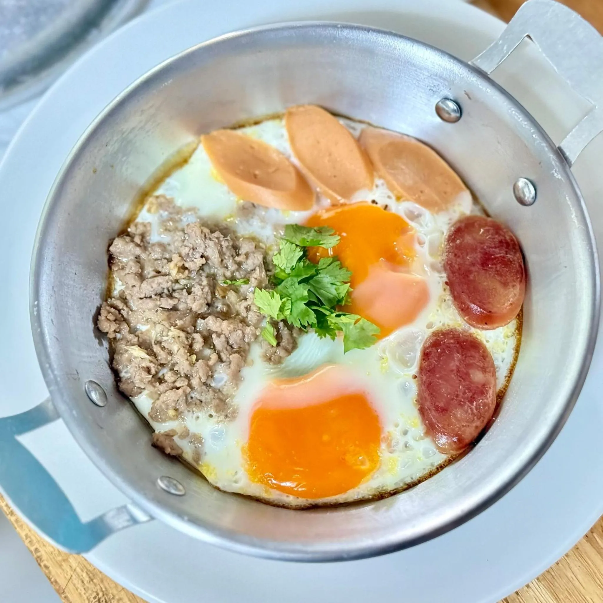 Breakfast in R2 Bed and Pool Kanchanaburi