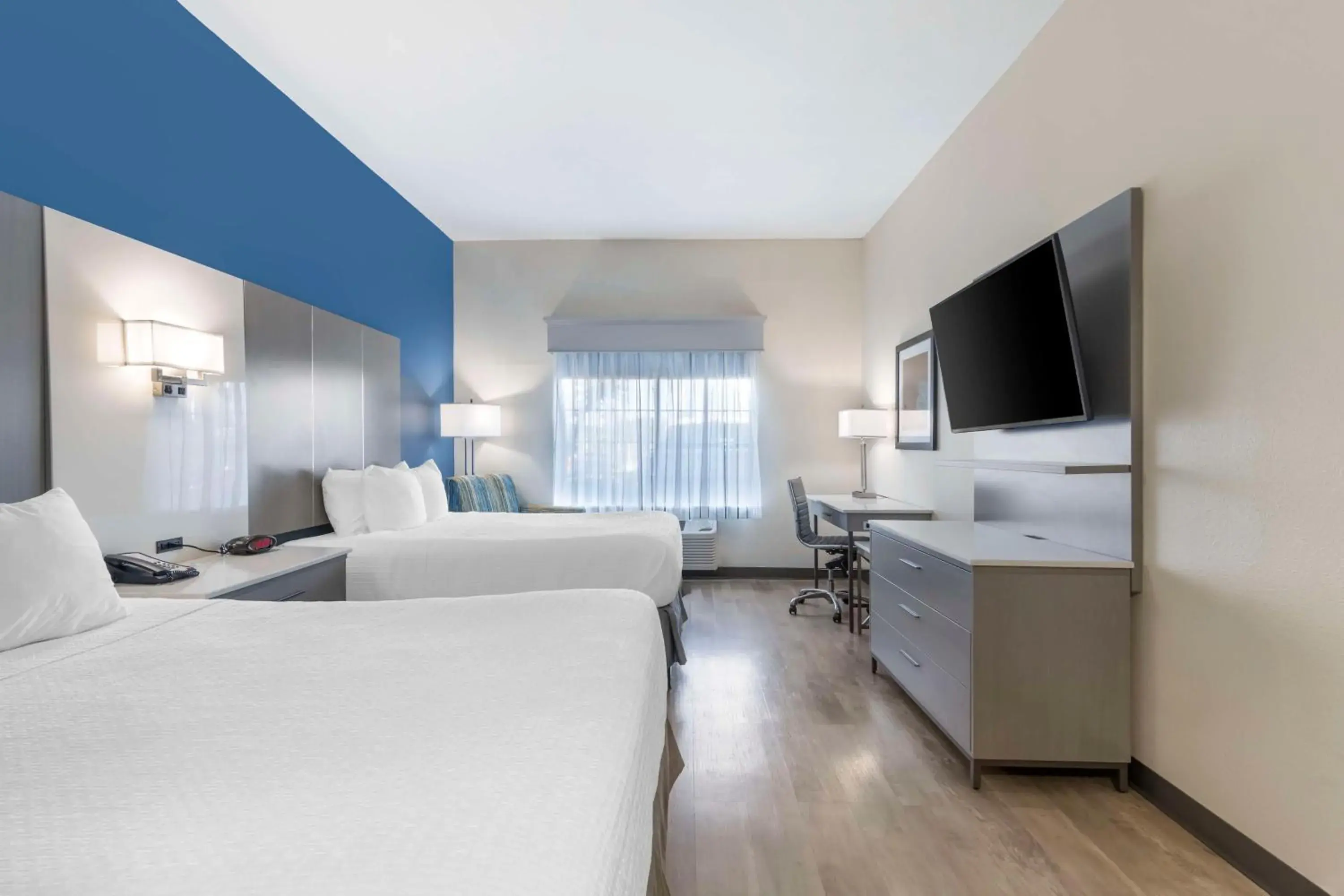 Queen Room with Two Queen Beds - Pet Friendly/Non-Smoking in Best Western Plus Lake Lanier Gainesville Hotel & Suites Queen Room with Two Queen Beds - Pet Friendly/Non-Smoking in Best Western Plus Lake Lanier Gainesville Hotel & Suites