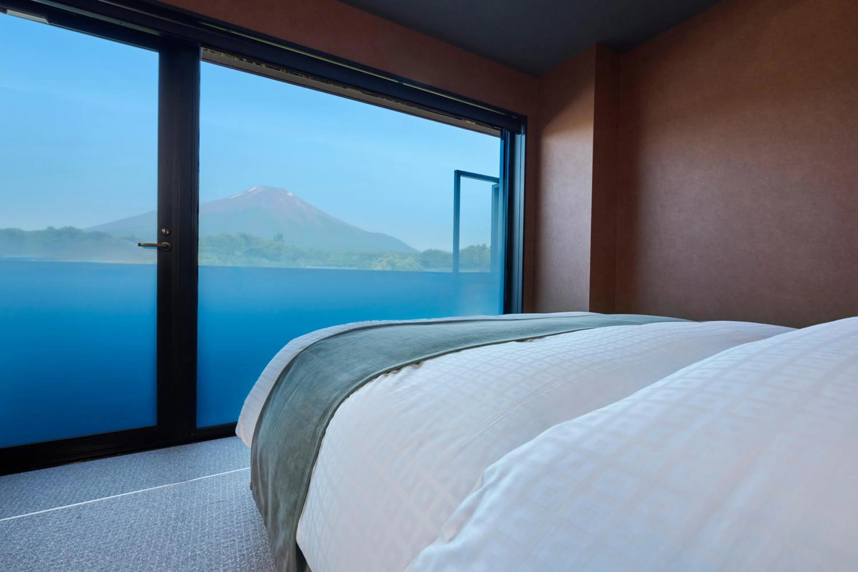 Bedroom, Bed in Mt Fuji View and Private Sauna Ryokan Shizuku しずく