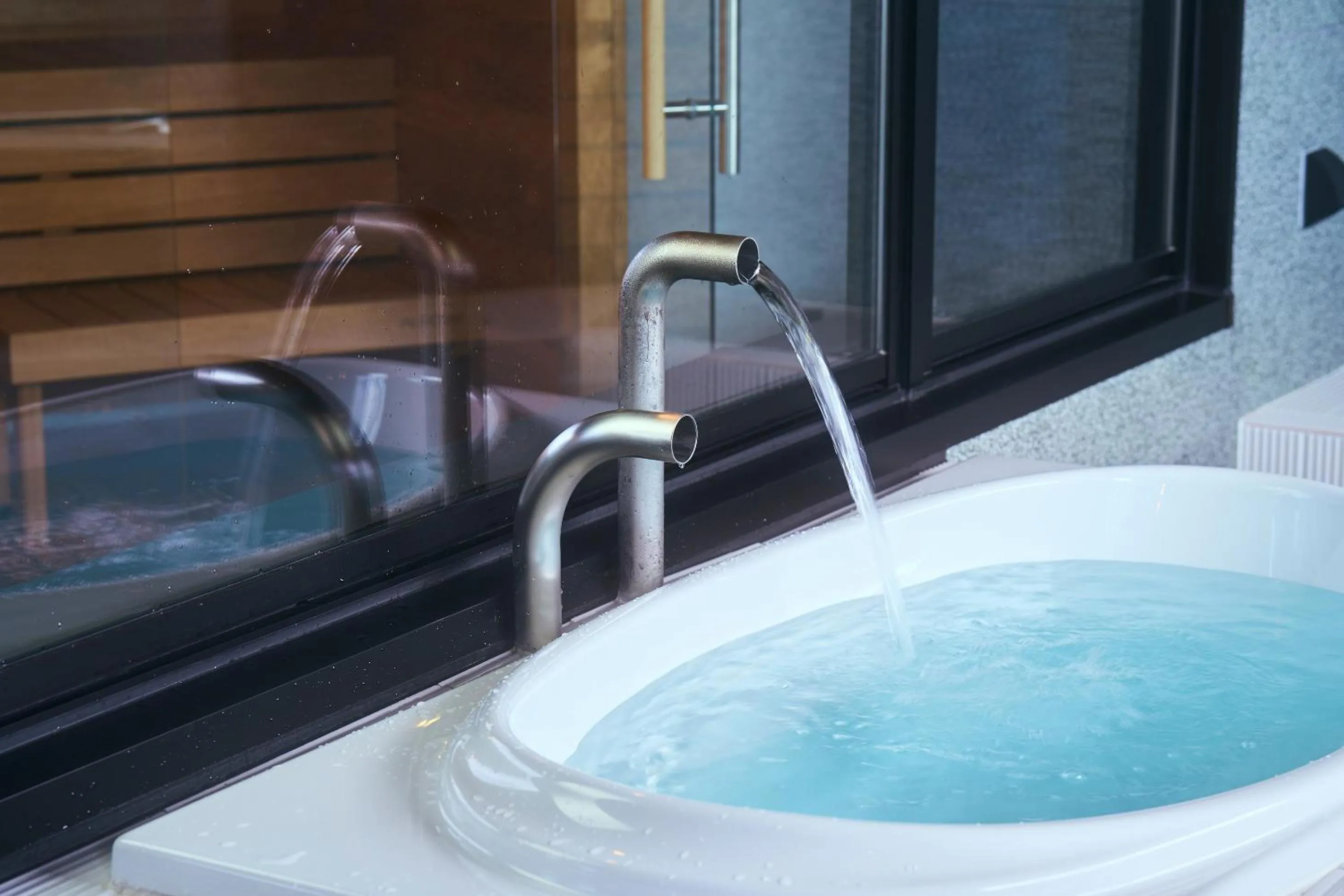 Bathroom in Mt Fuji View and Private Sauna Ryokan Shizuku しずく