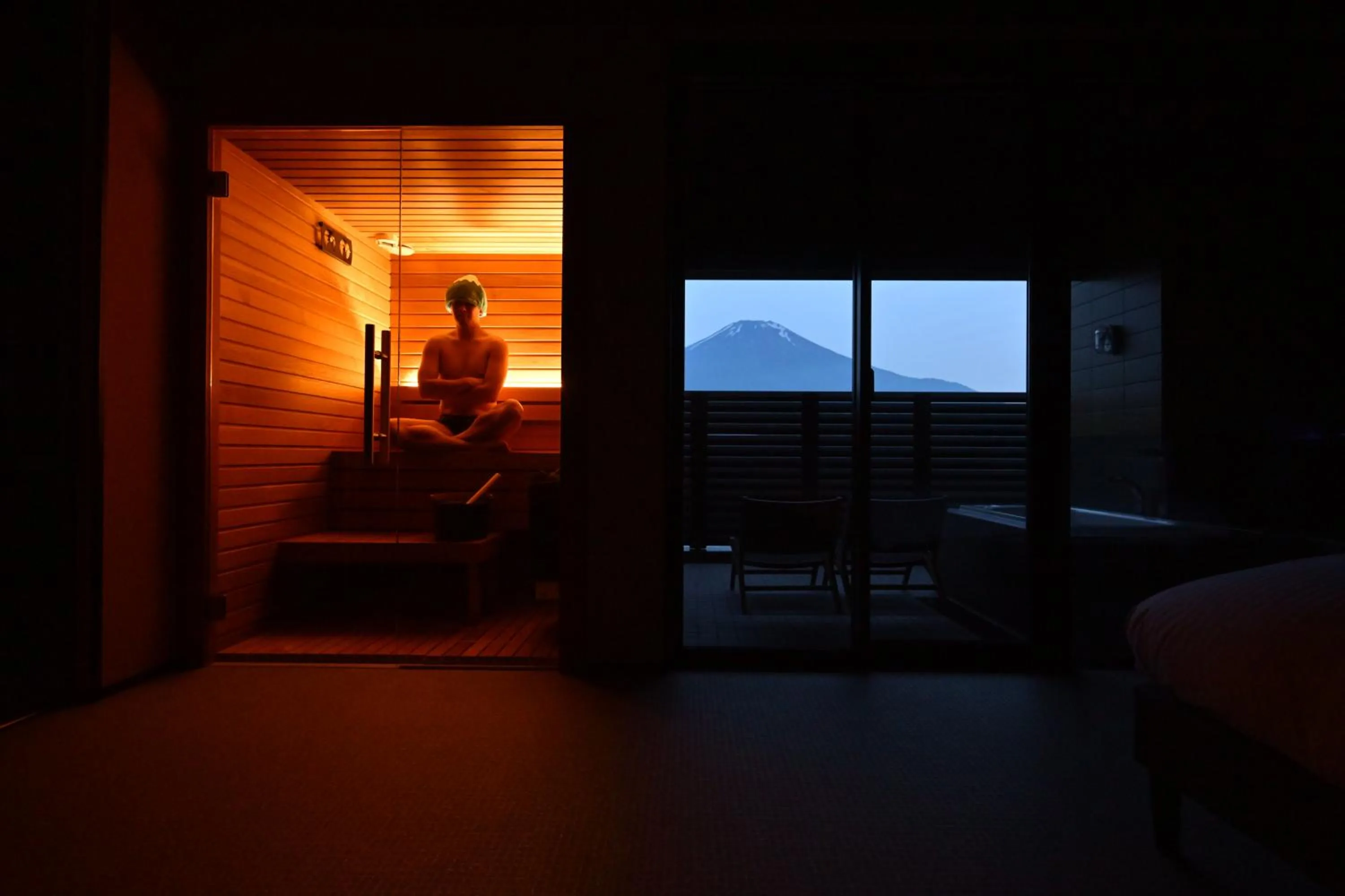 Photo of the whole room, Bed in Mt Fuji View and Private Sauna Ryokan Shizuku しずく