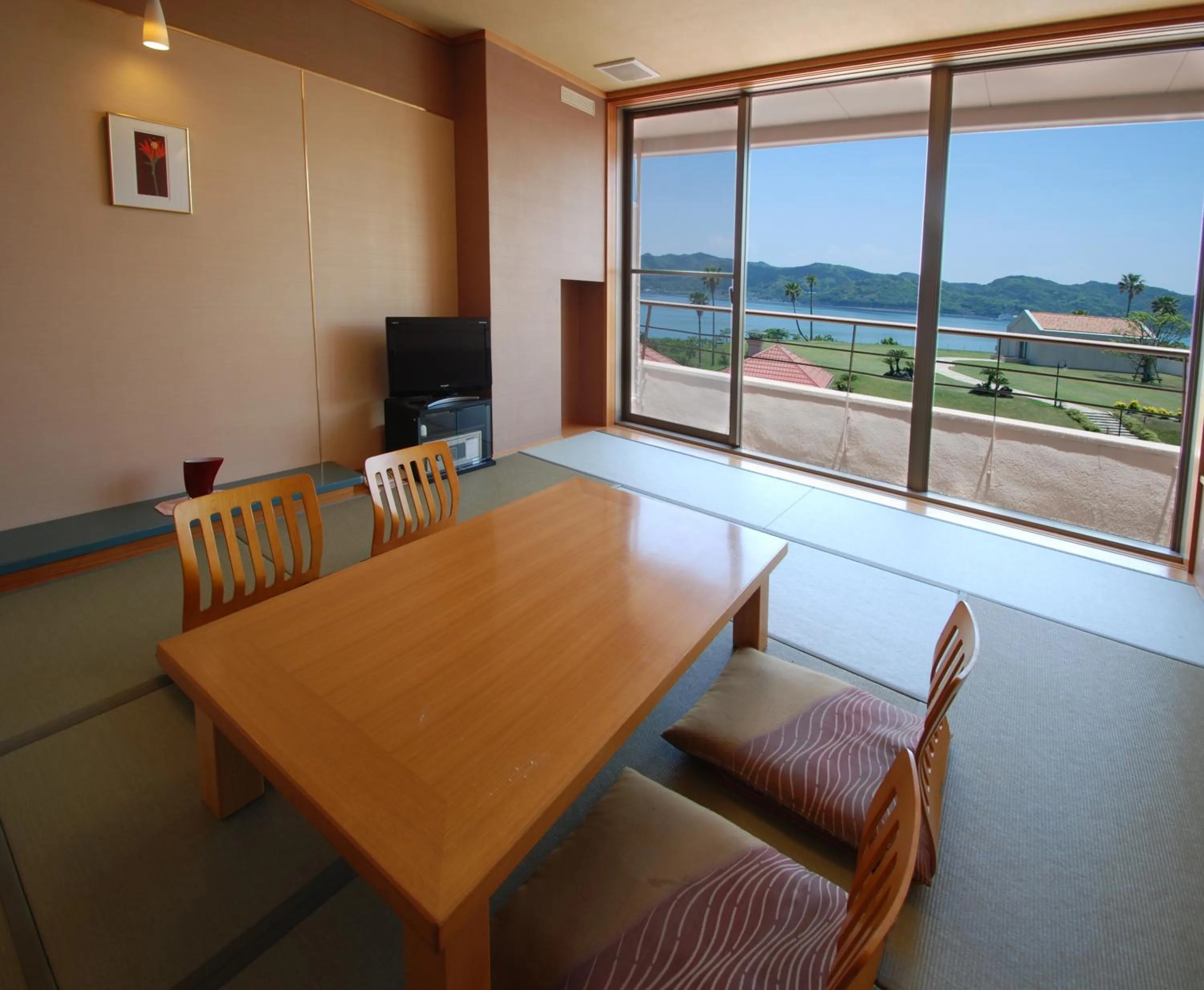 Photo of the whole room in Hotel Alegria Gardens Amakusa