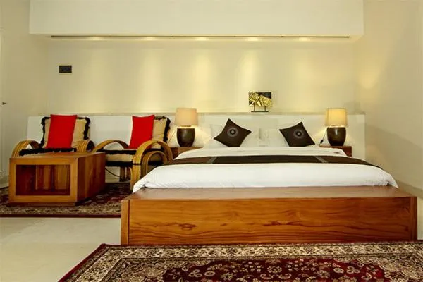Living room, Bed in The Radian Villa