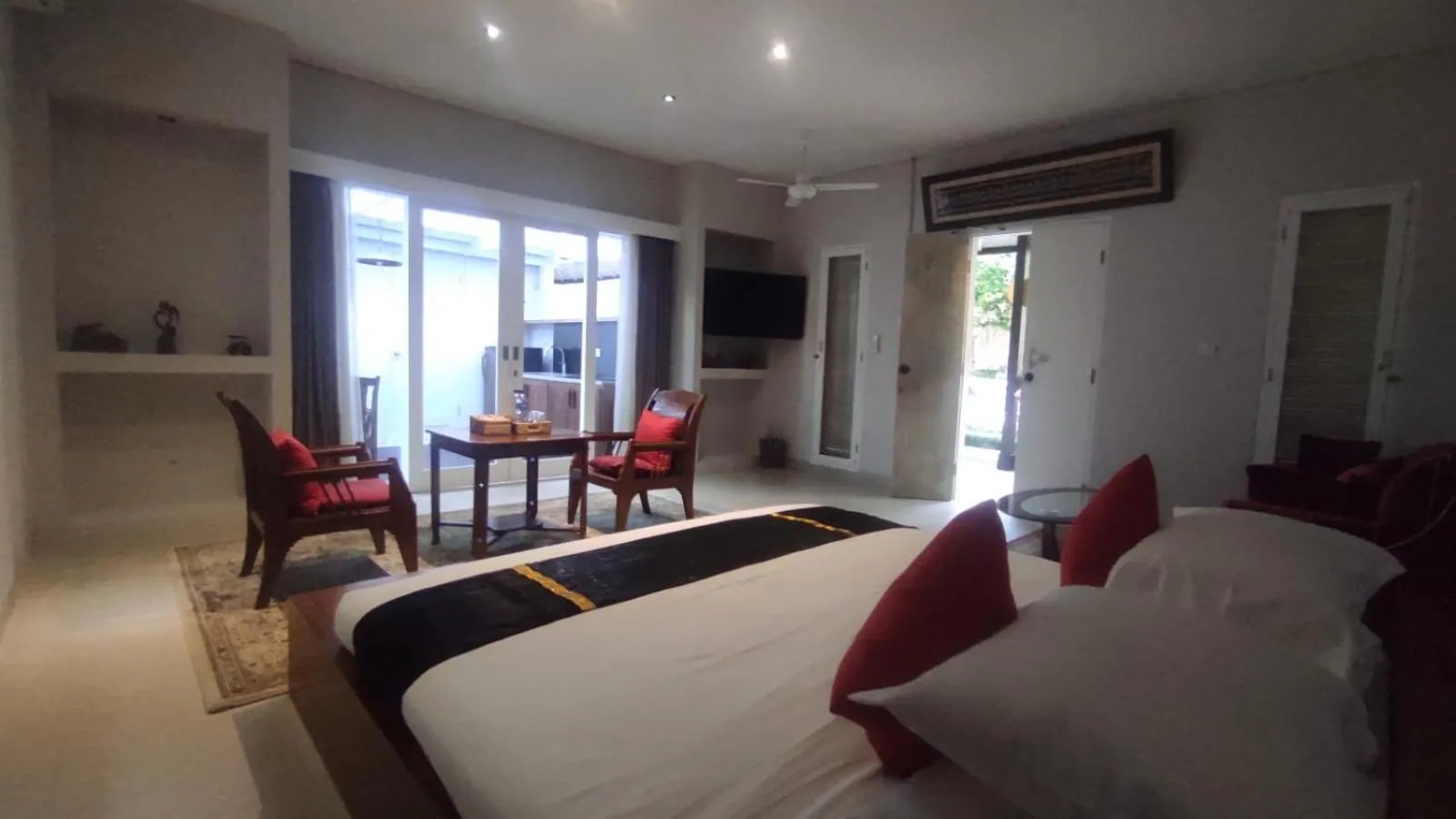 Bed in The Radian Villa