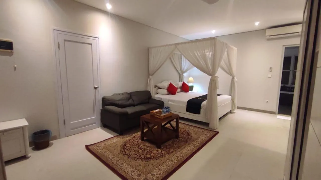 Bed in The Radian Villa