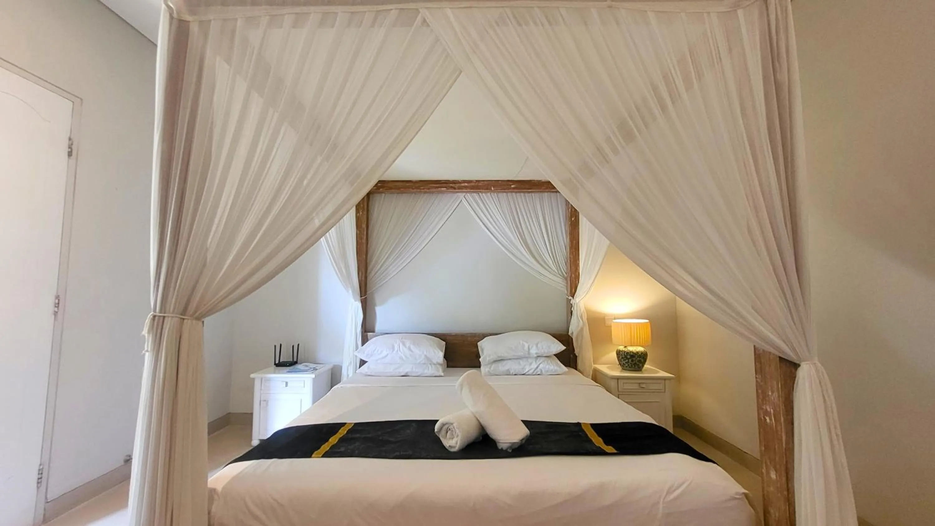 Bed in The Radian Villa