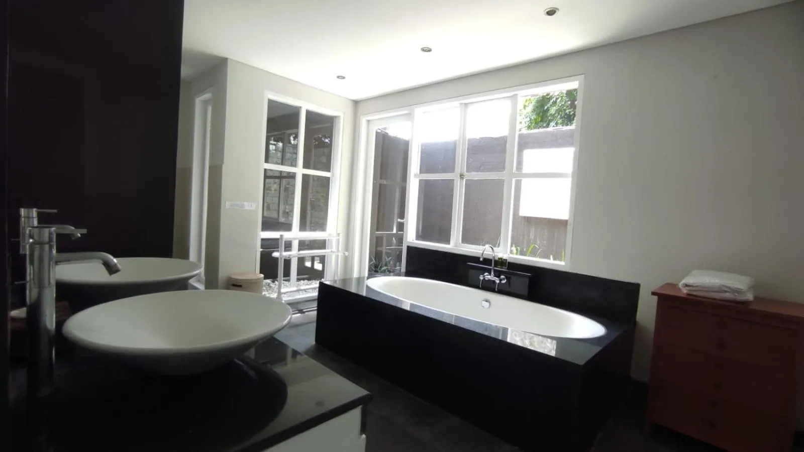 Hot Tub in The Radian Villa