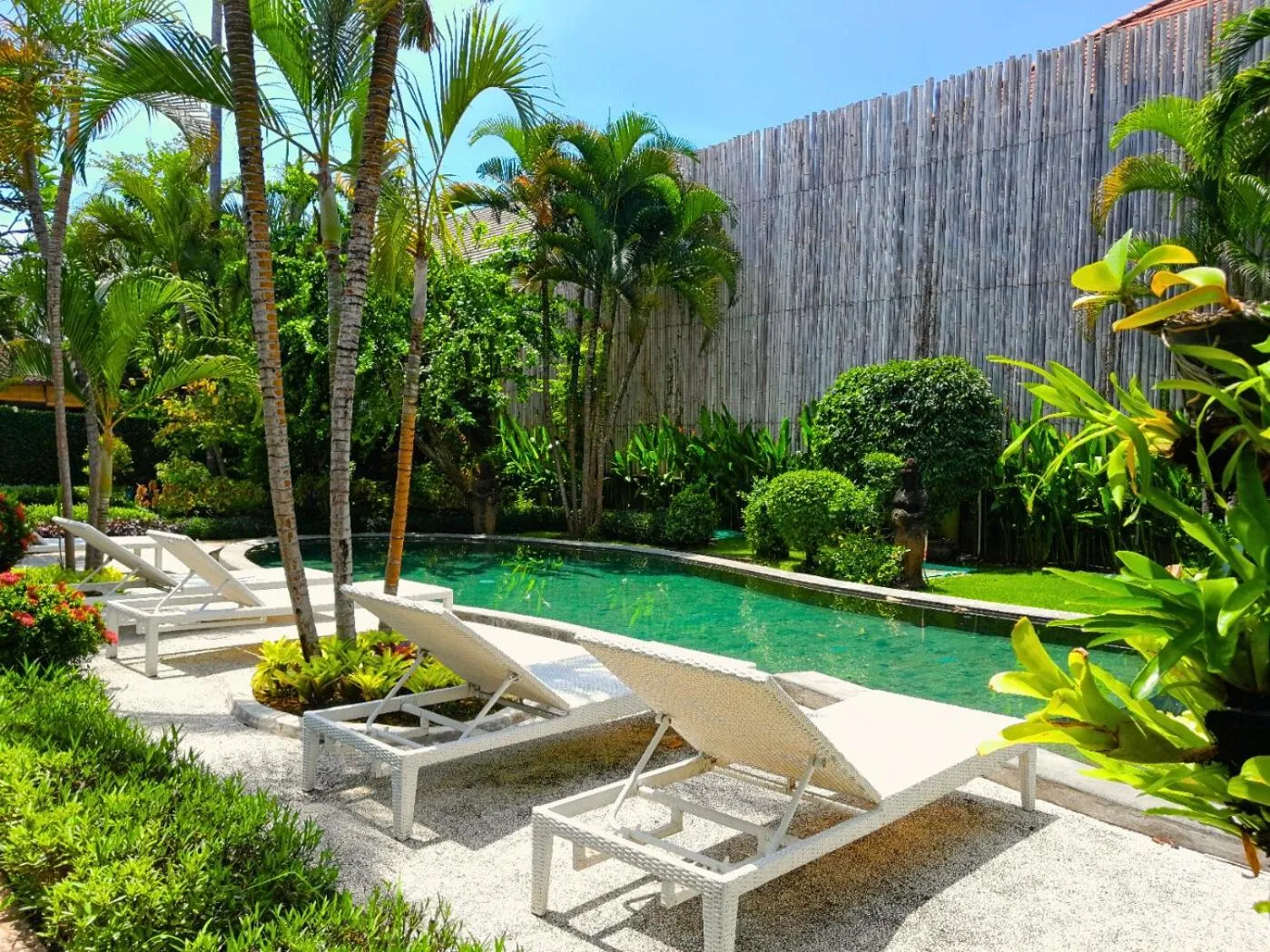 Day in The Radian Villa