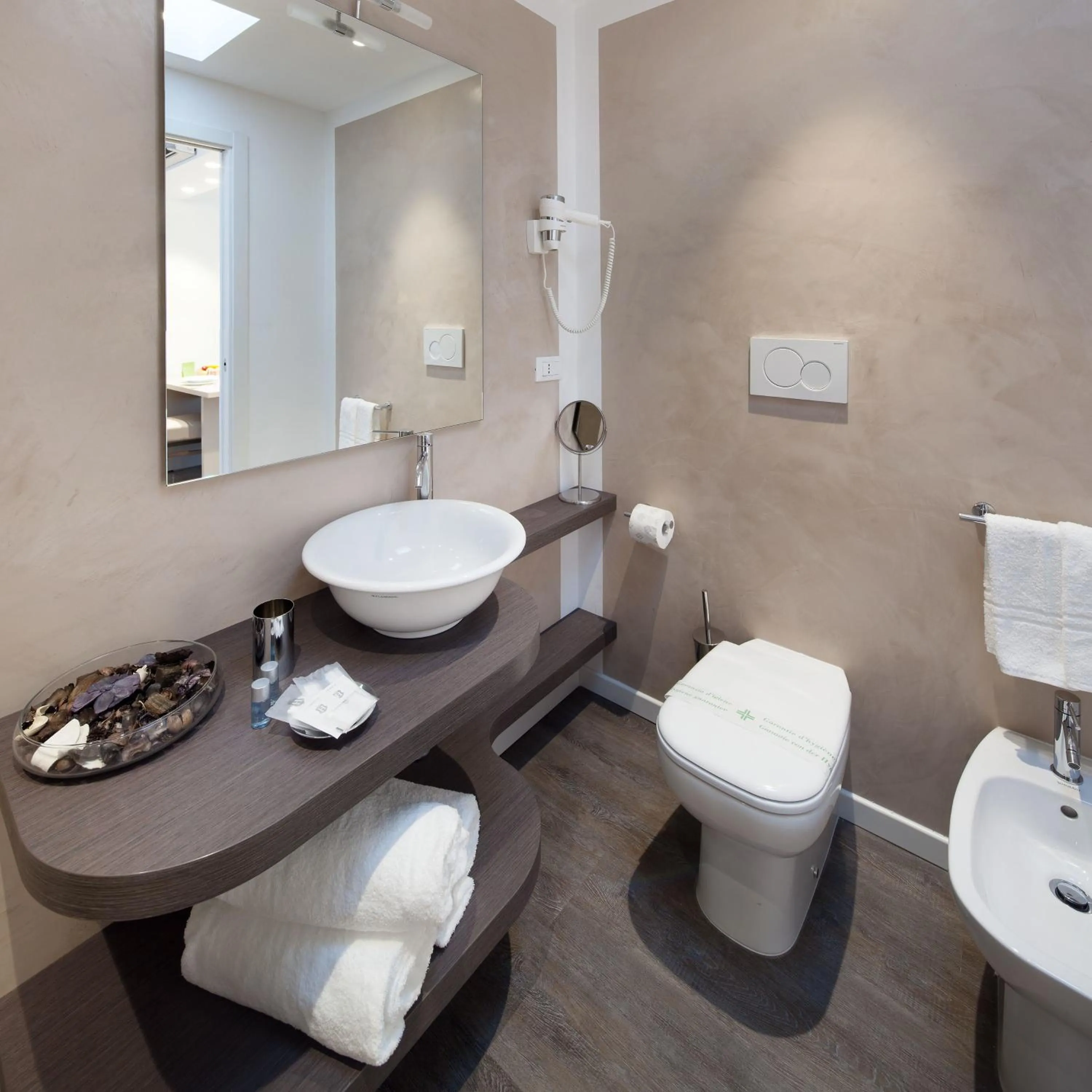 Toilet in Studio Inn Centrale & Milano Urban Padel