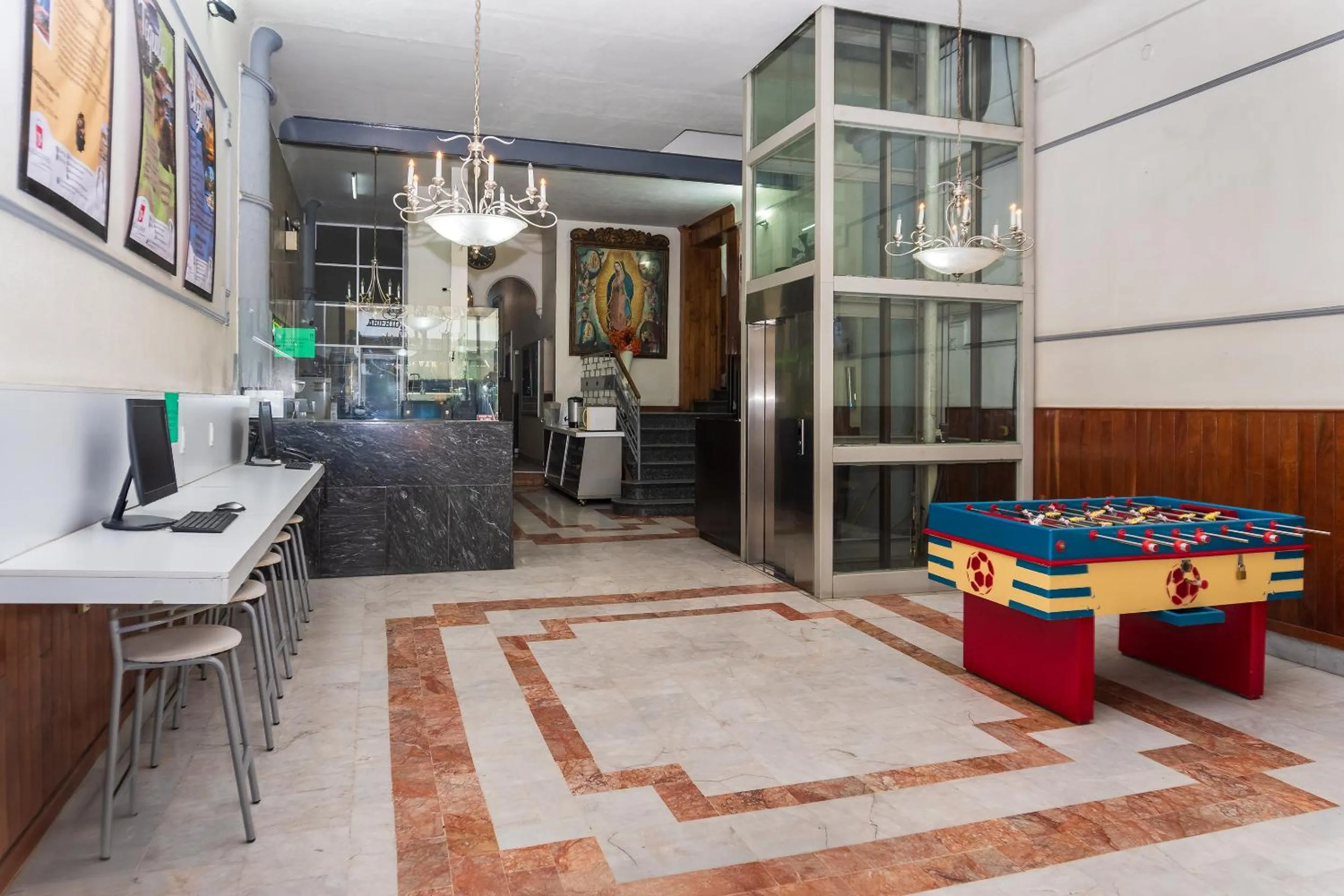 Area and facilities in Capital O Nueva York, Guadalajara centro downtown