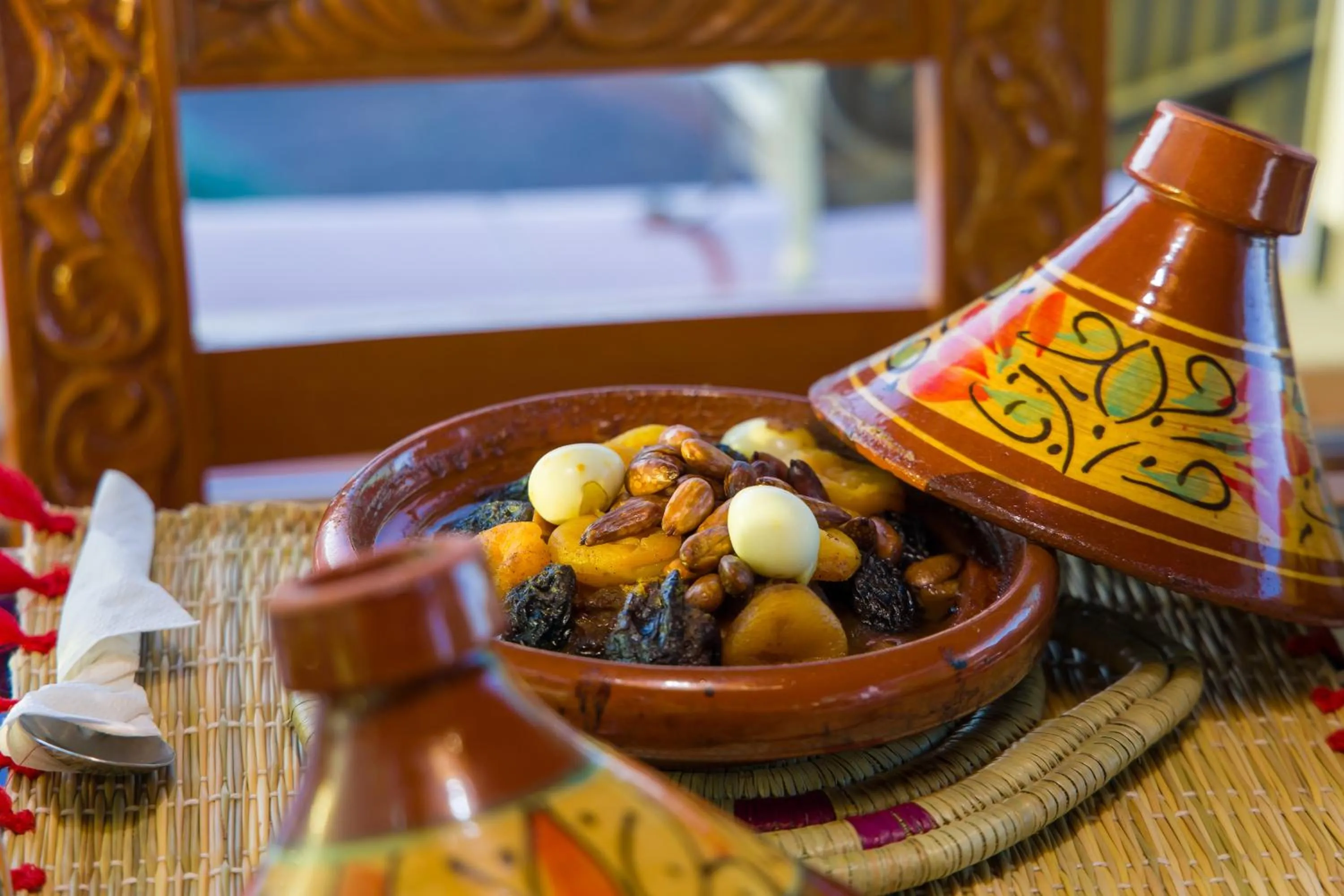 Food and drinks in Mamora Bay