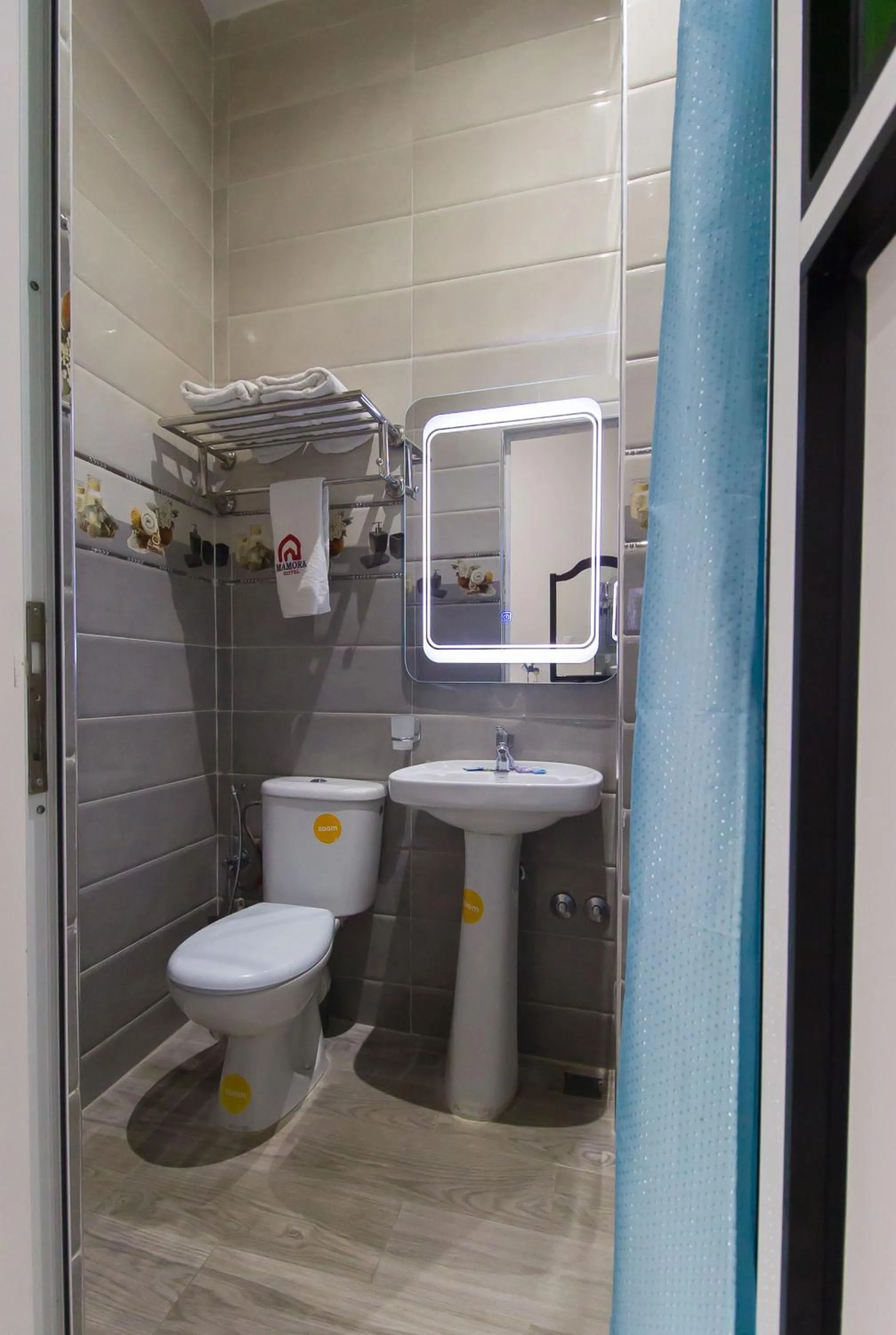 Toilet in Mamora Bay