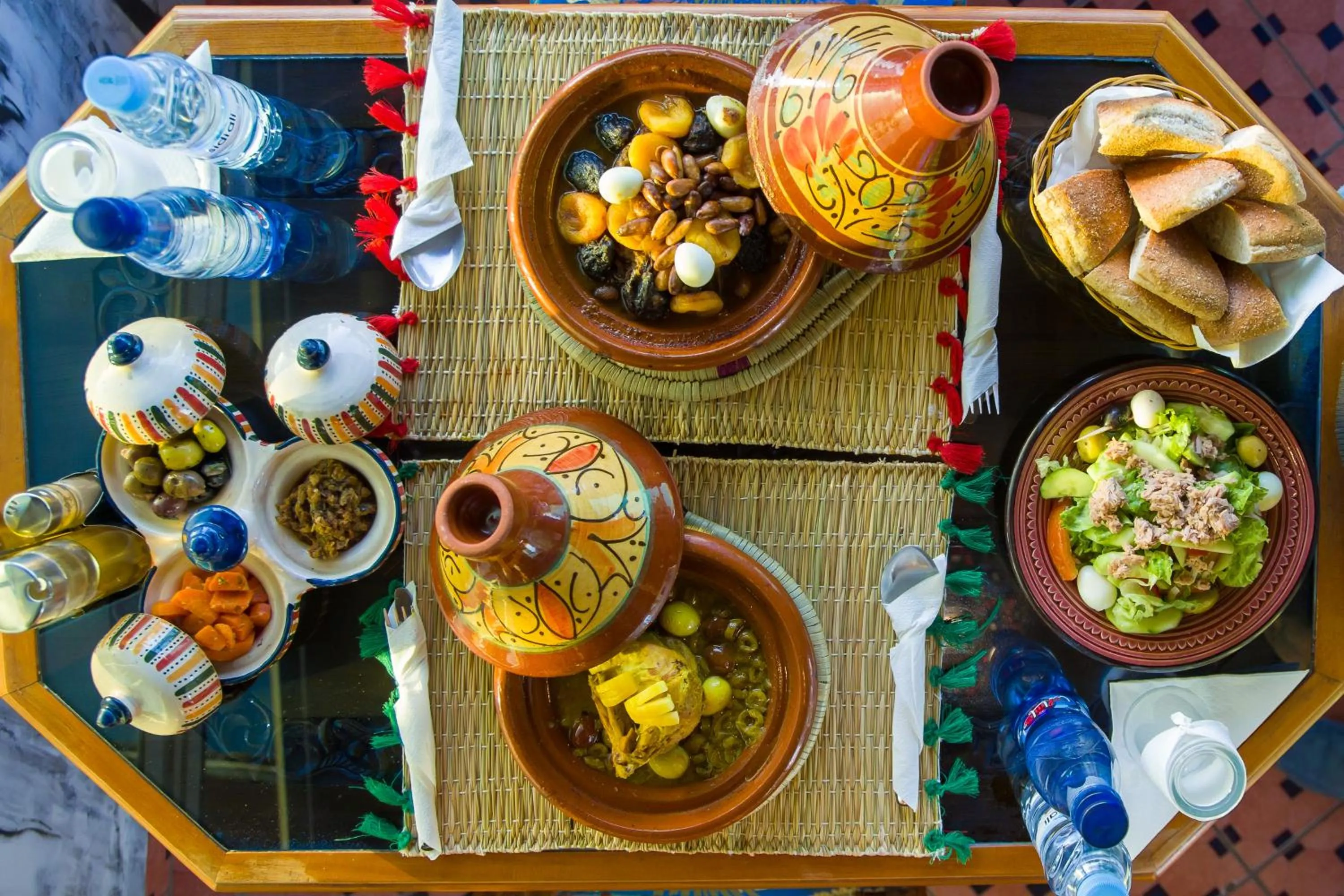 Food and drinks in Mamora Bay