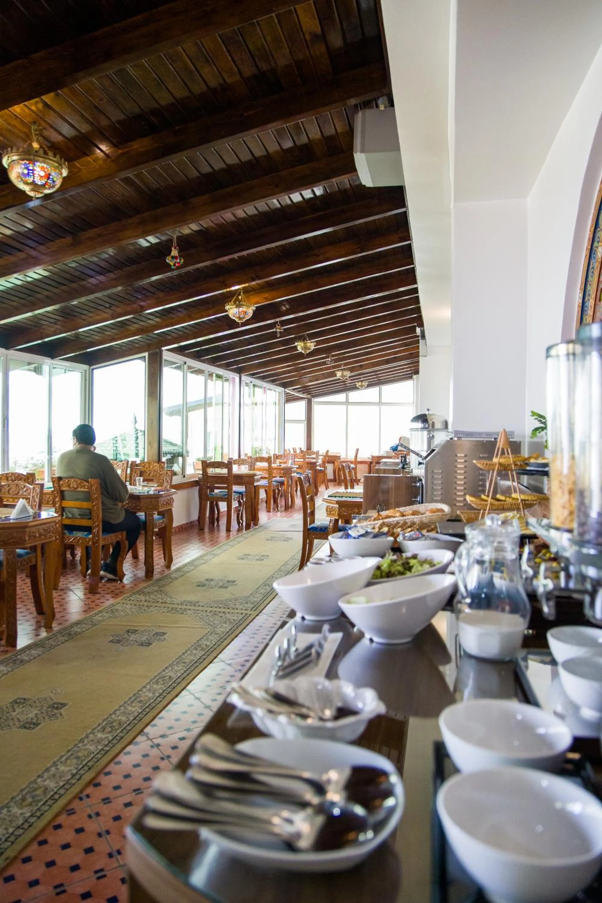 Restaurant/places to eat in Mamora Bay