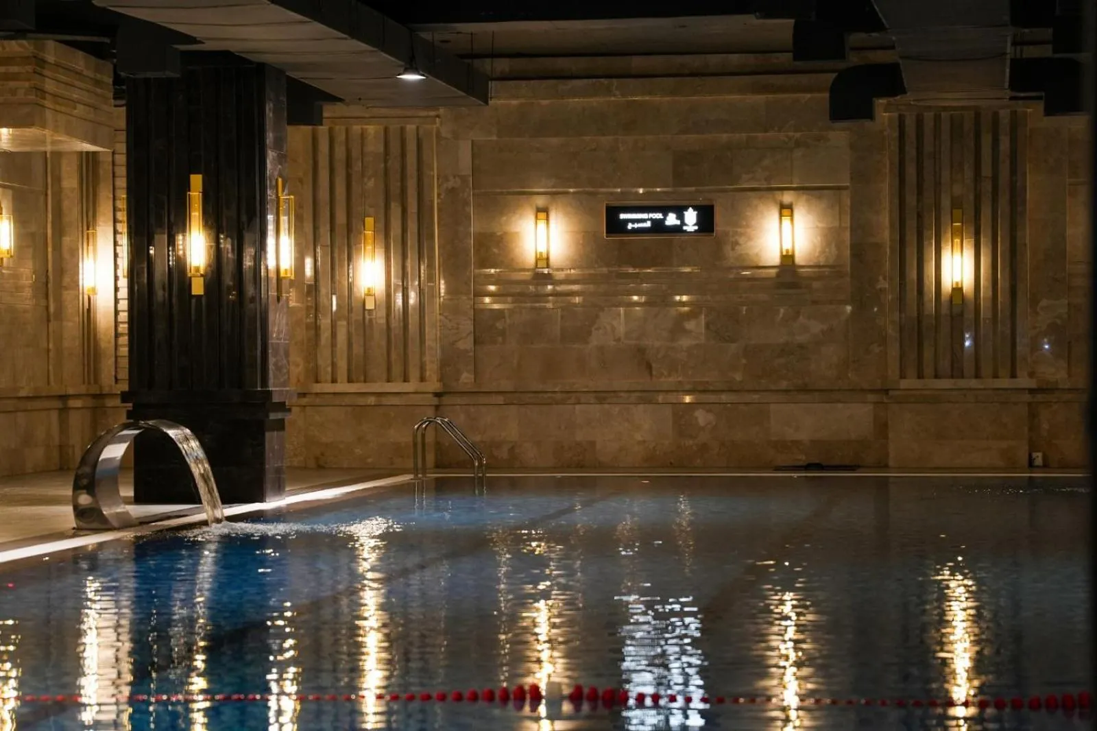 Swimming pool in Helmond Hotel