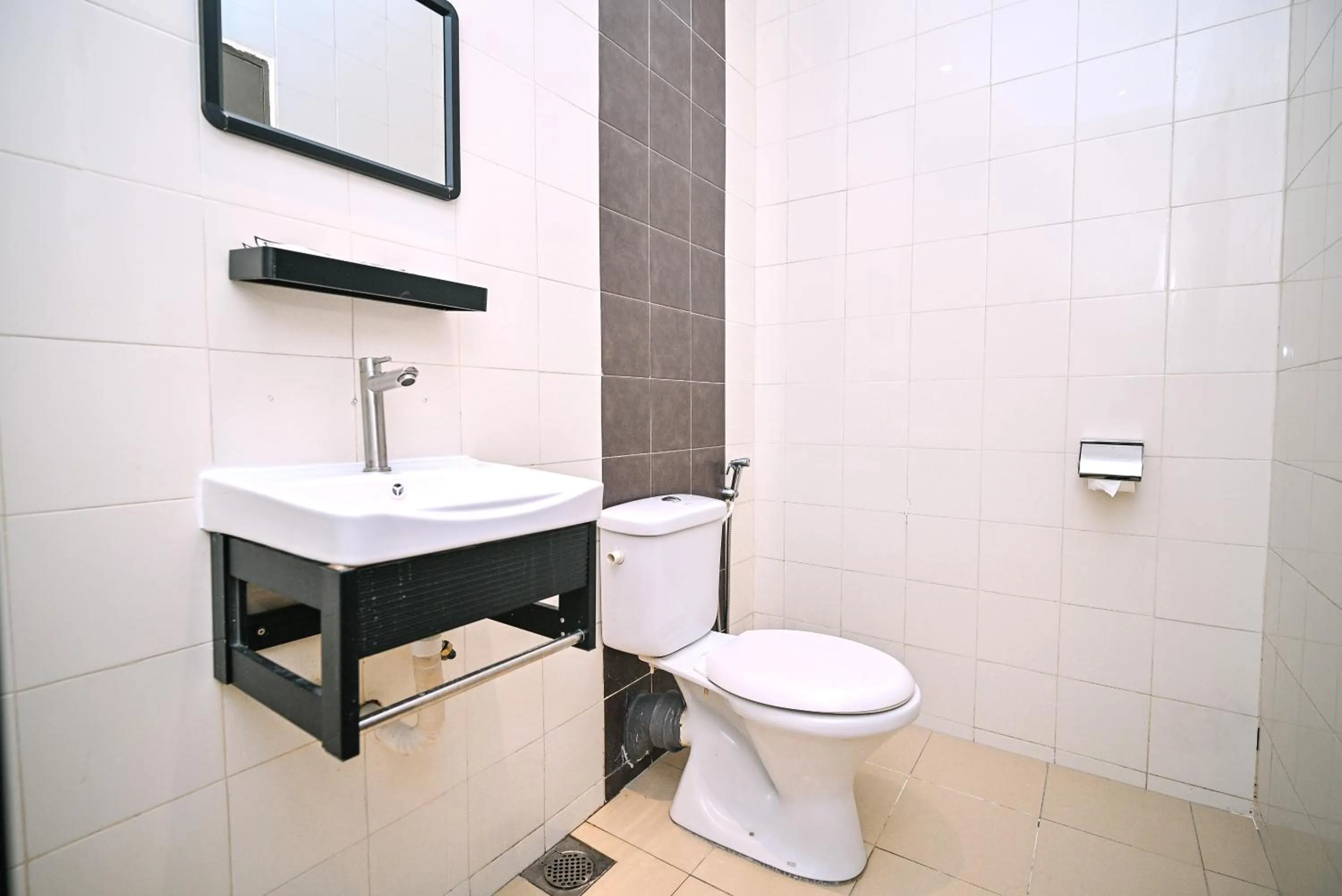 Toilet in Kingston Hotel 11 - PWTC, KL